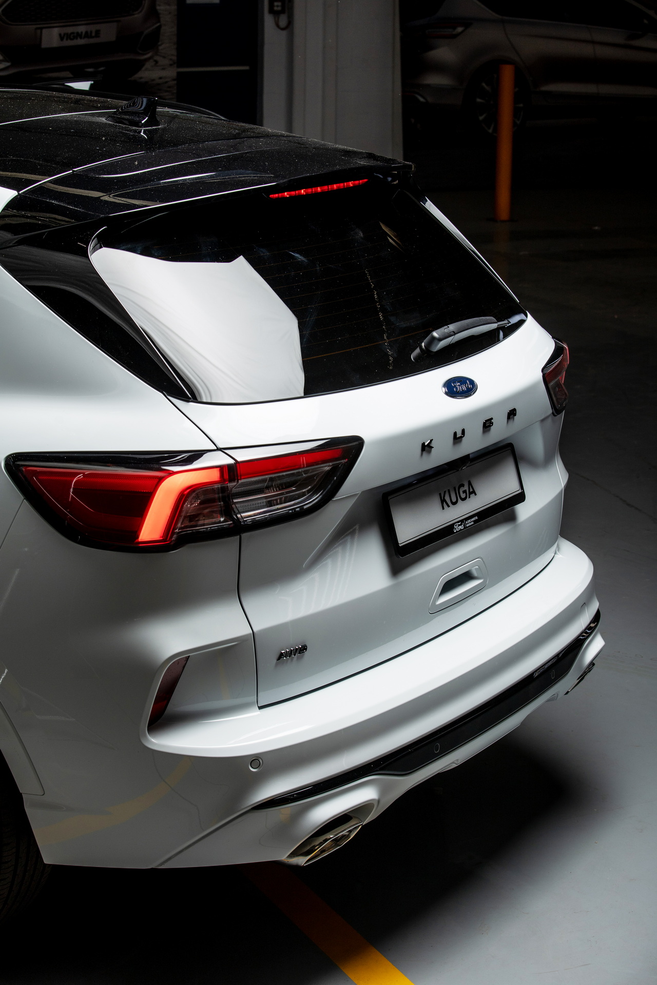 Ford Kuga Gains Black Package In Europe With 20-Inch Wheels And Dark Accents