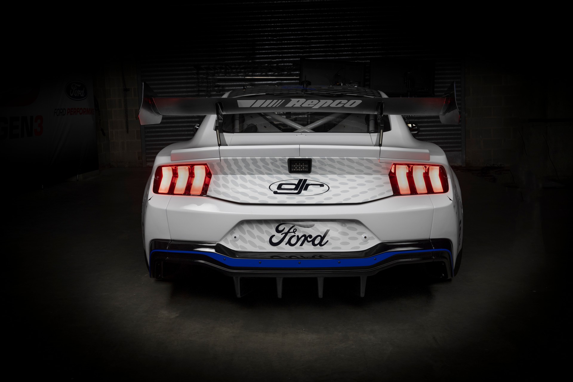 Seventh-Gen Ford Mustang GT Unveiled For Australia’s Supercars Championship