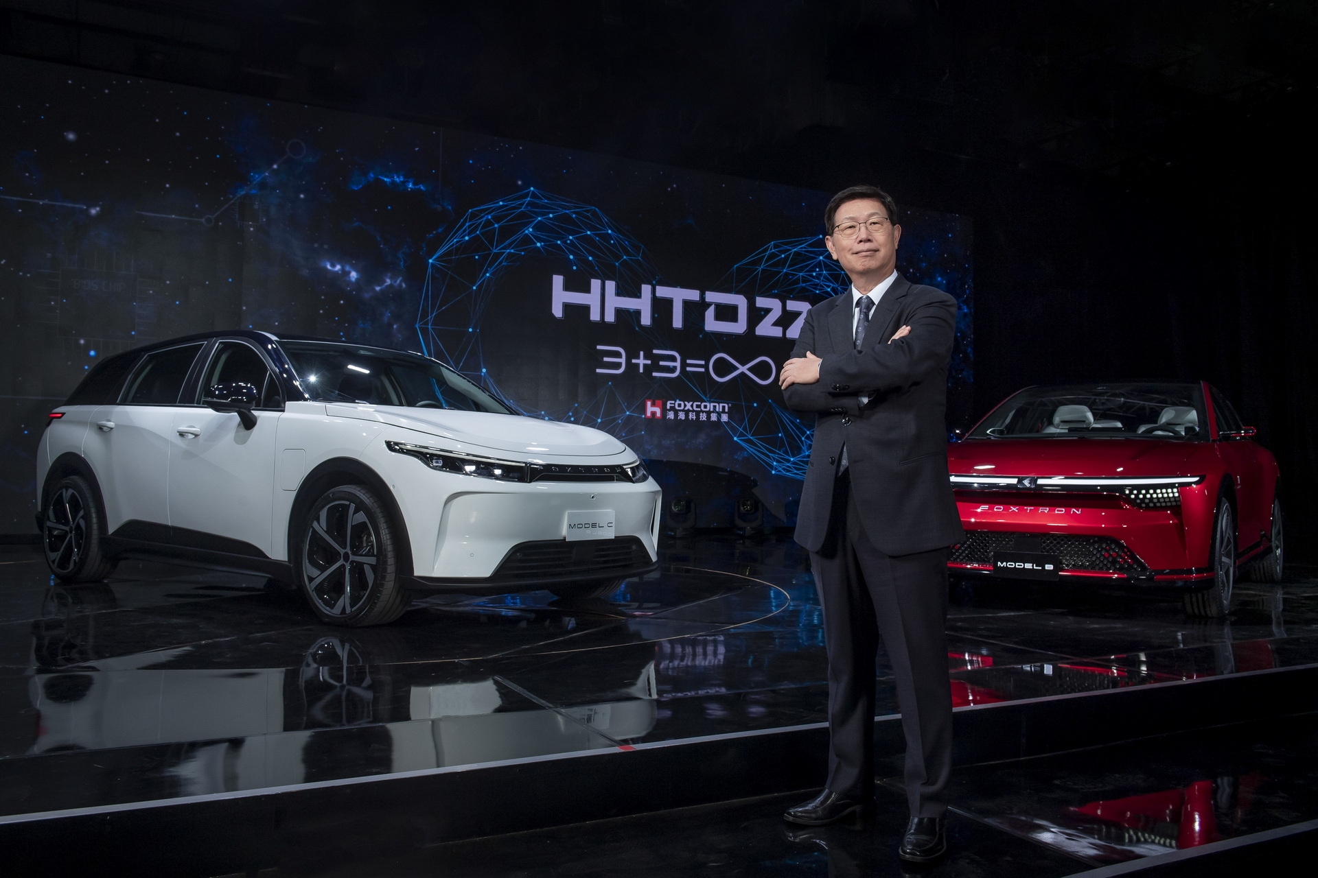 Foxconn Debuts Electric Model B Compact SUV And Model V Pickup Prototypes