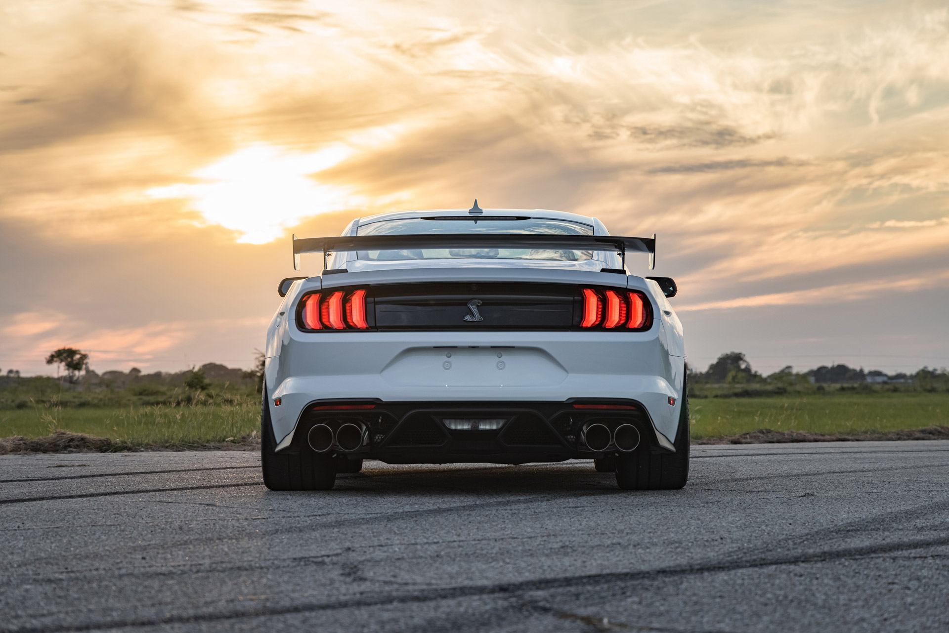 1,204-HP Hennessey Venom 1200 Mustang GT500 Kicks Sand In Shelby’s Face