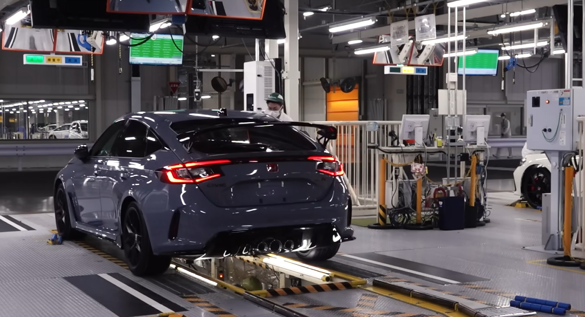 Here’s How Honda Builds The New 2023 Civic Type R In Japan