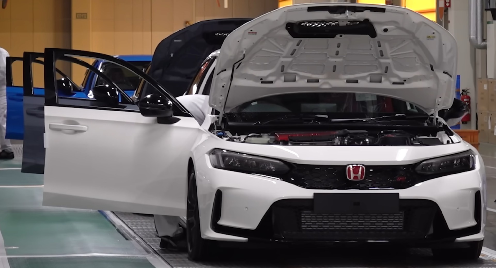 Here’s How Honda Builds The New 2023 Civic Type R In Japan