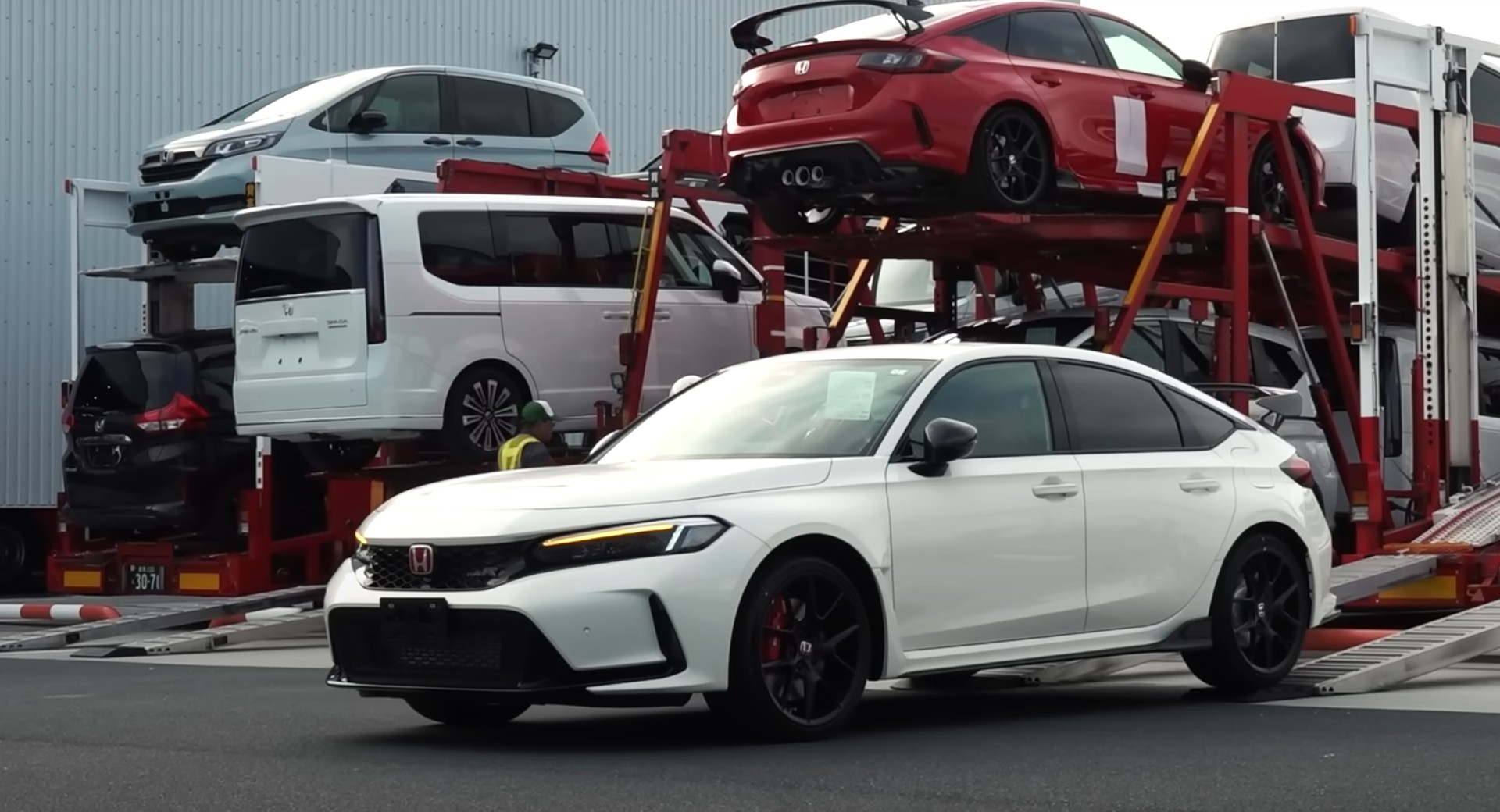 The Honda Civic Type R Super GT Race Car Looks Completely Nuts