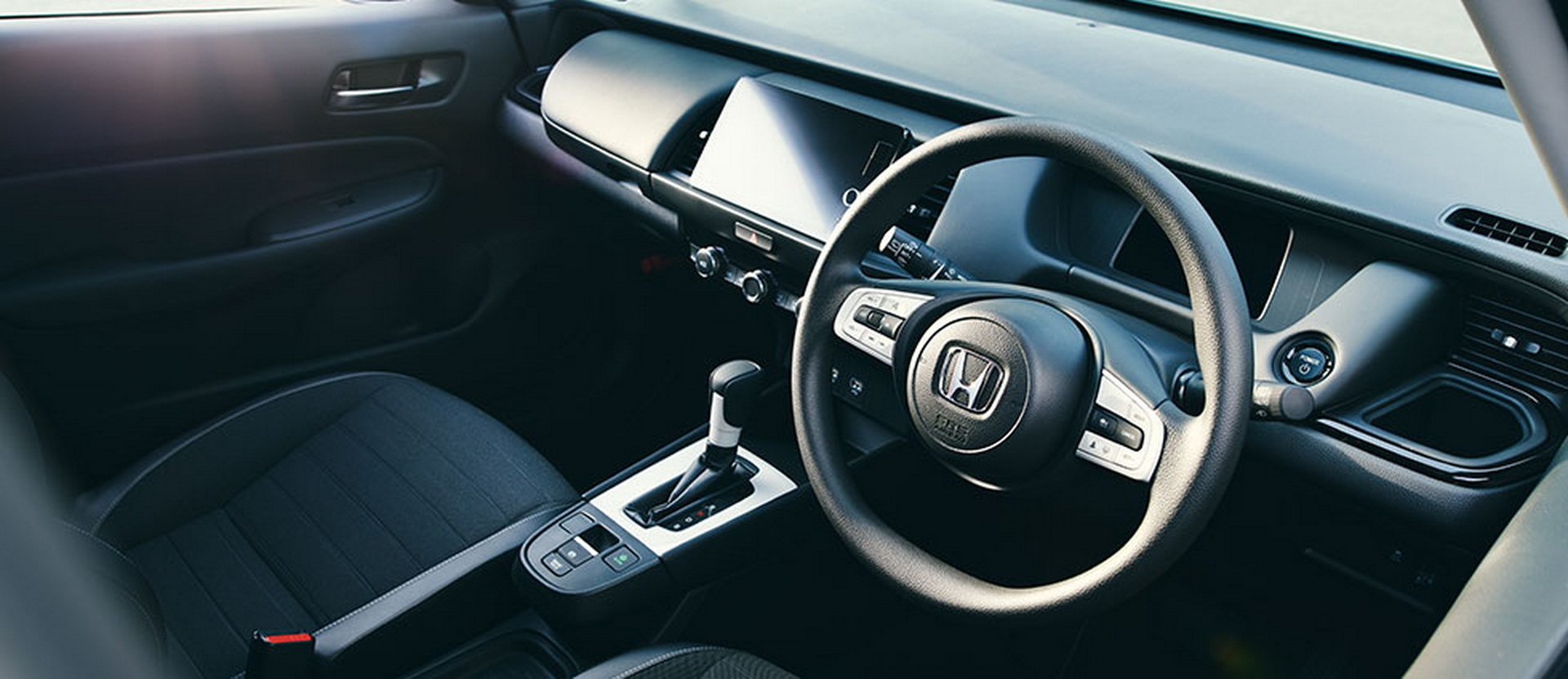 Facelifted Honda Fit Debuts In Japan With More Power And Sporty RS Trim