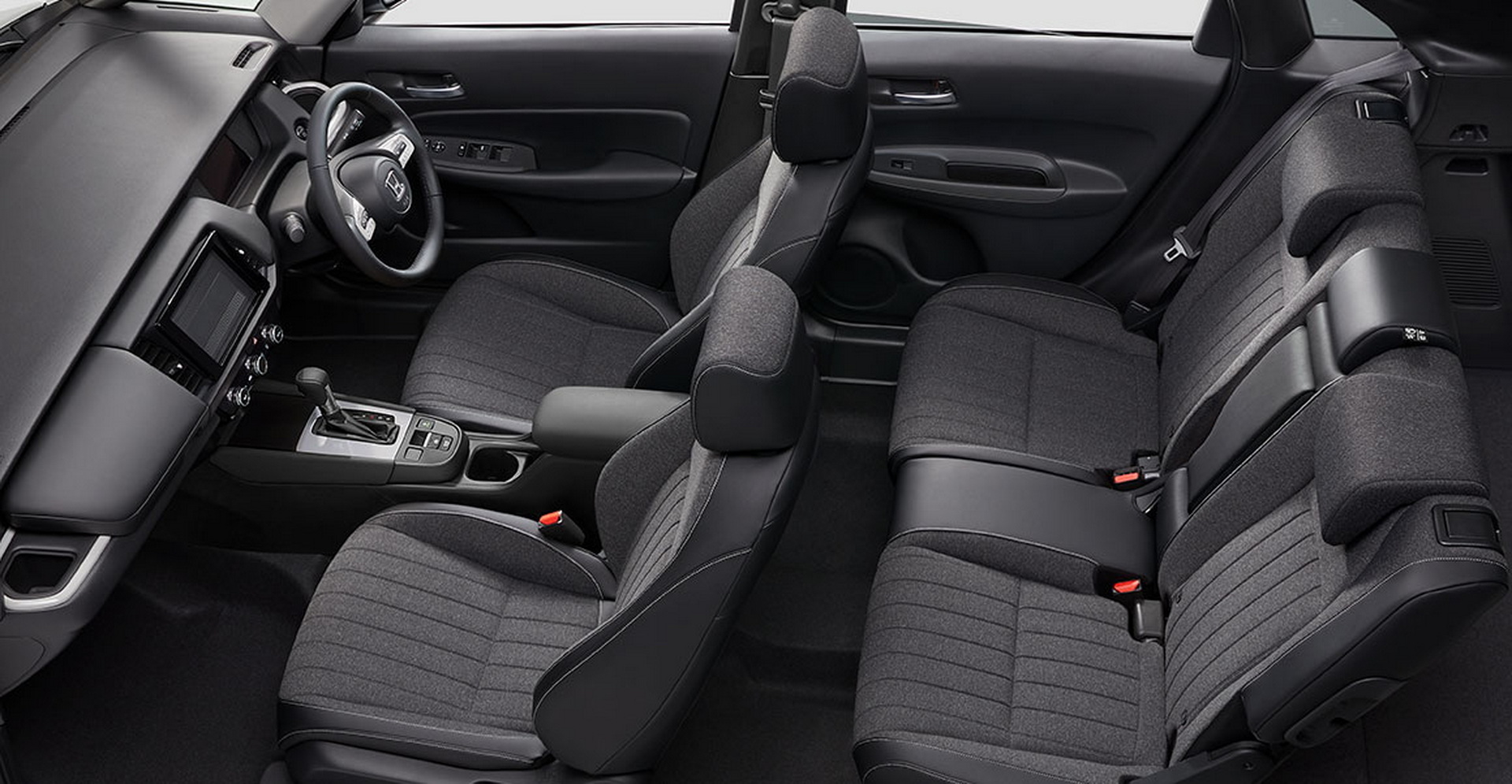 Facelifted Honda Fit Debuts In Japan With More Power And Sporty RS Trim