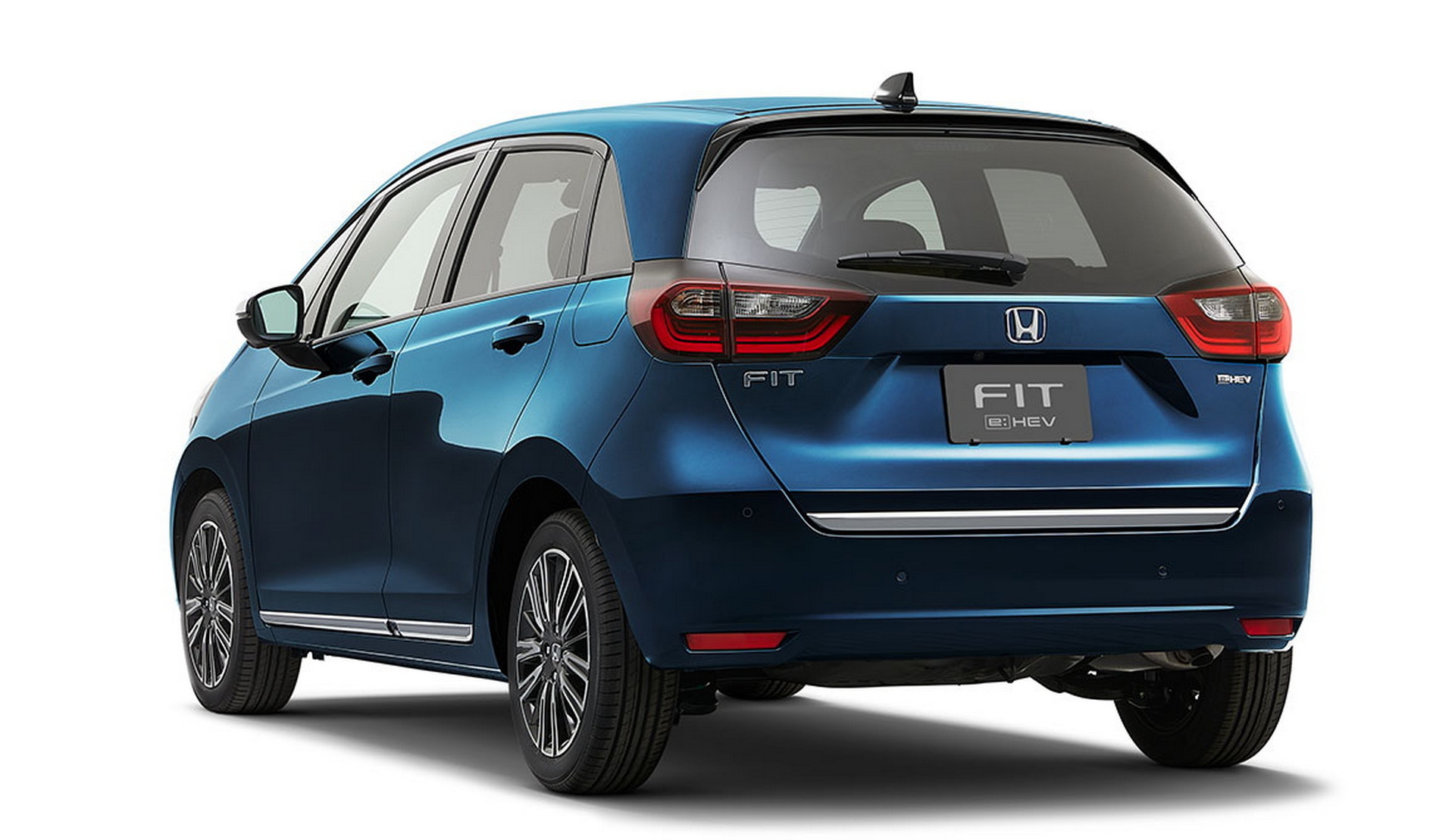 Facelifted Honda Fit Debuts In Japan With More Power And Sporty RS Trim