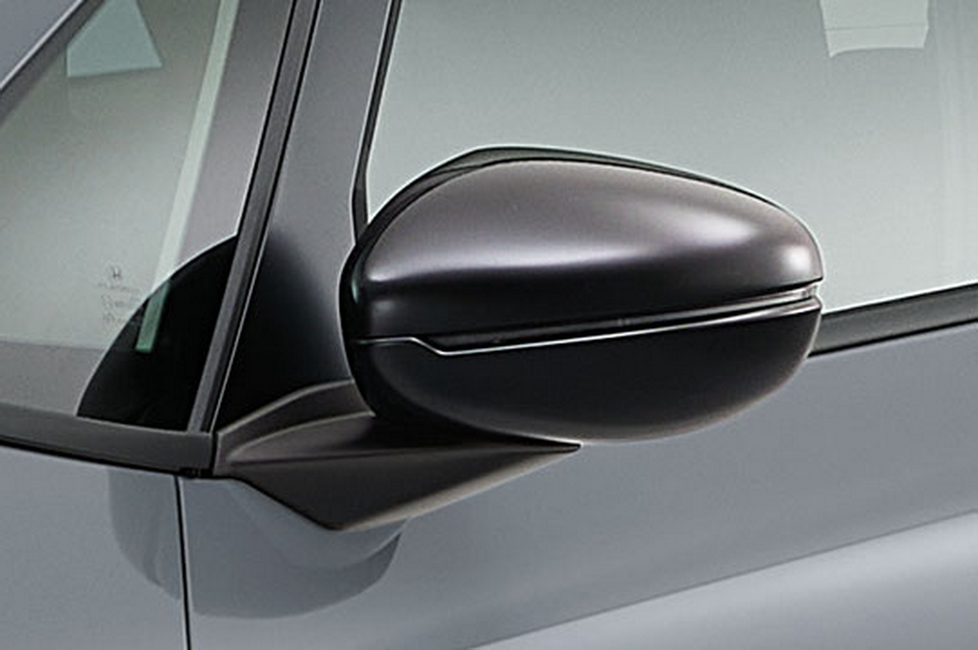 Facelifted Honda Fit Debuts In Japan With More Power And Sporty RS Trim