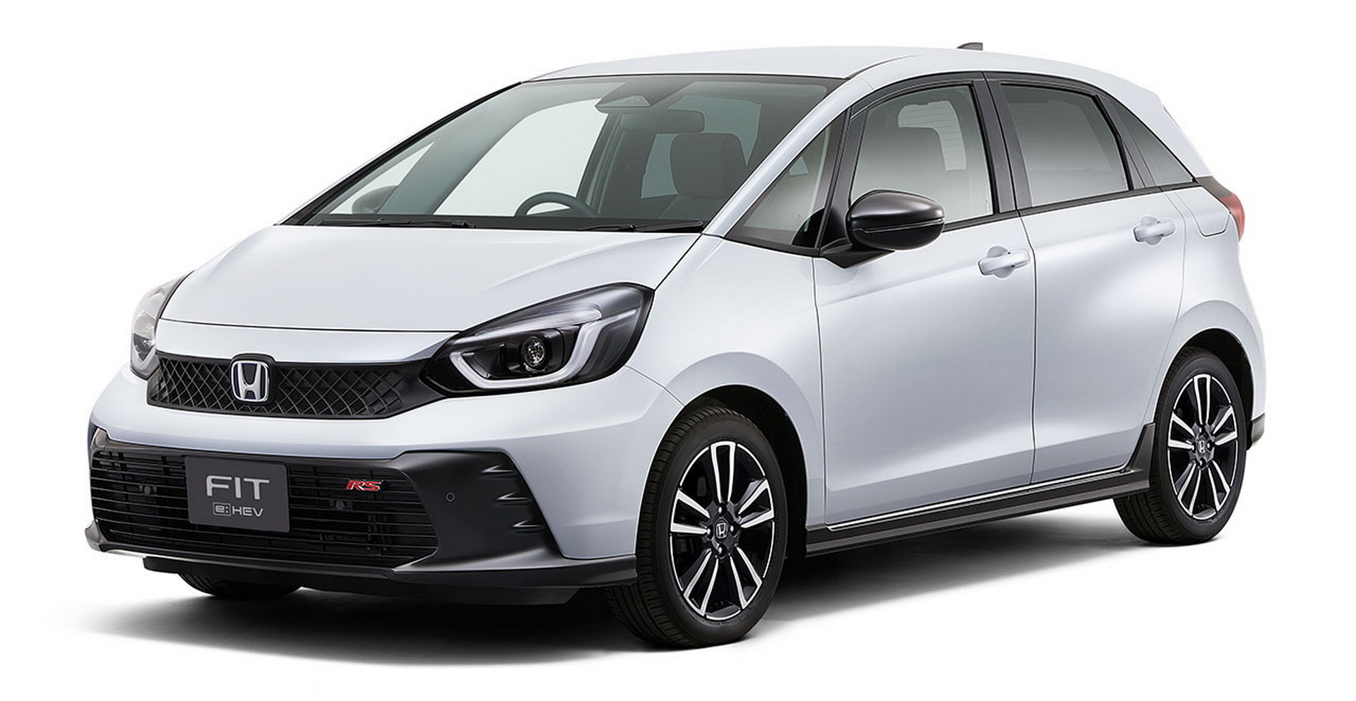 Facelifted Honda Fit Debuts In Japan With More Power And Sporty RS Trim