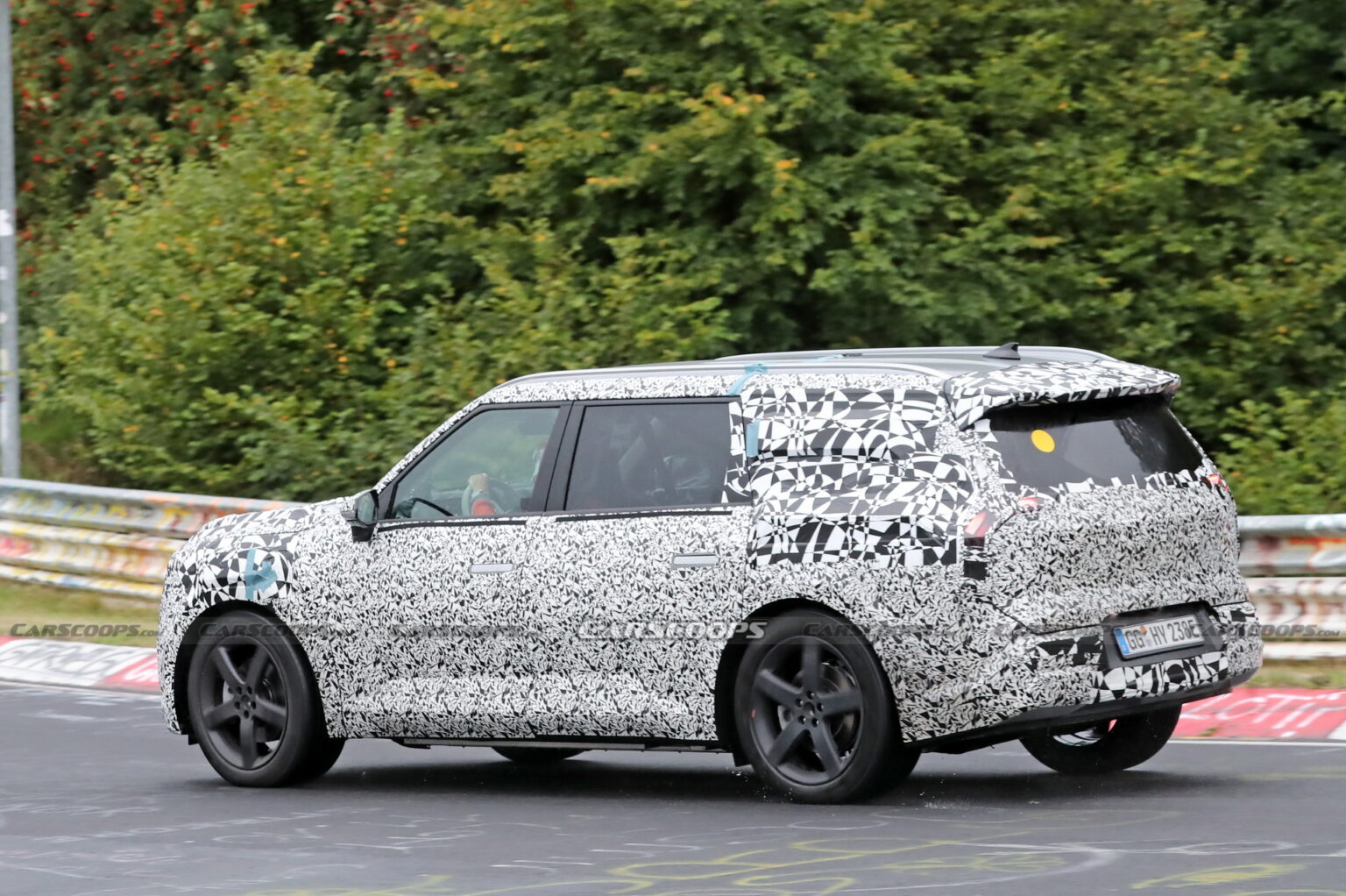 Kia Takes The EV9 Electric 3-Row SUV To The Nurburgring Exposing ...