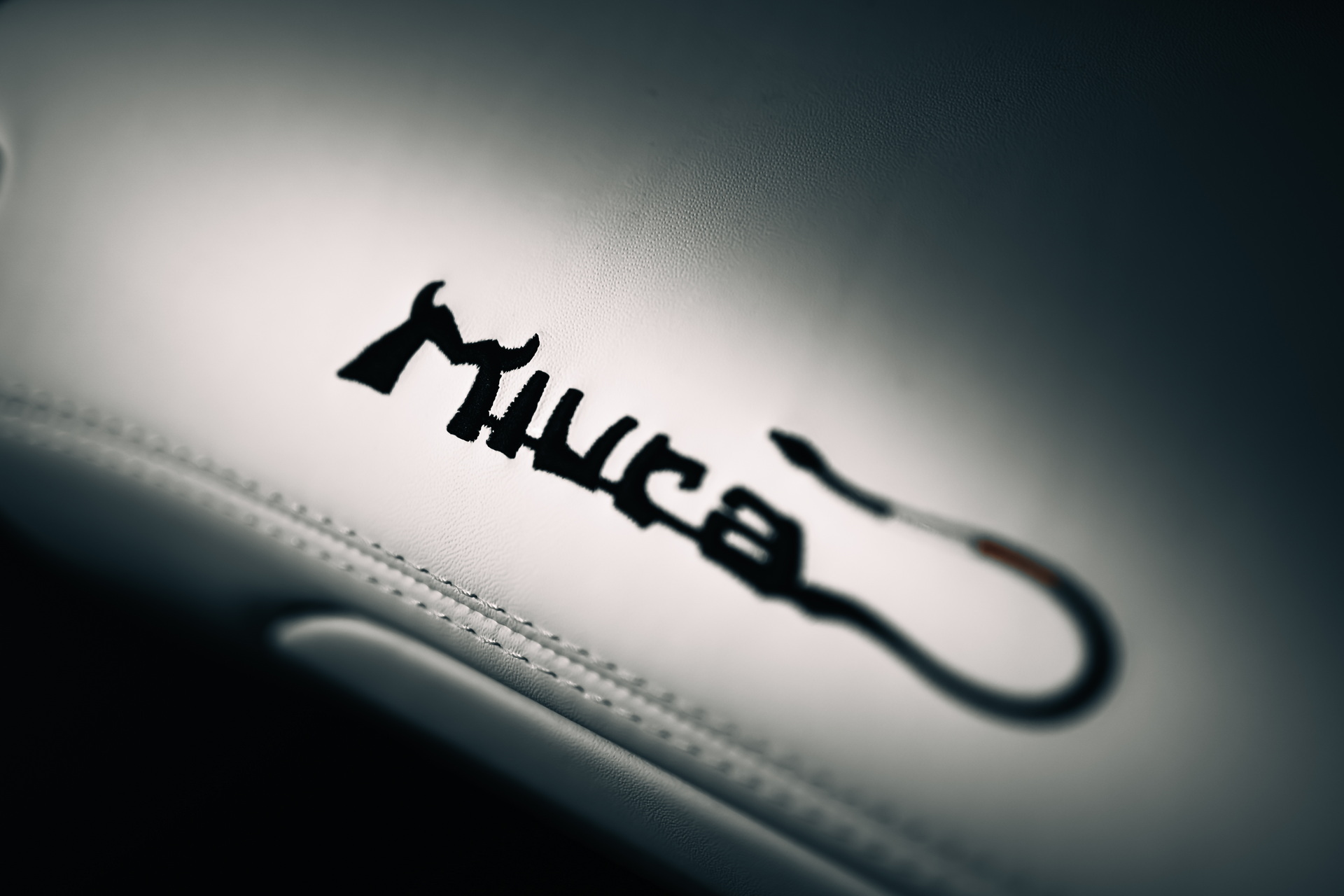 Final Lamborghini Aventador Ultimae Roadster Is A Homage To The One-Off Miura Roadster