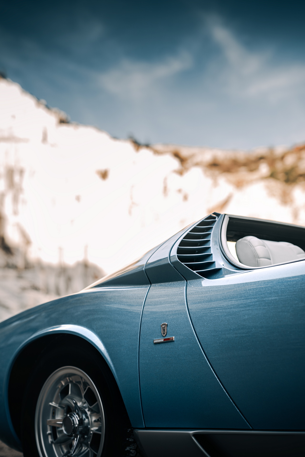 Final Lamborghini Aventador Ultimae Roadster Is A Homage To The One-Off Miura Roadster