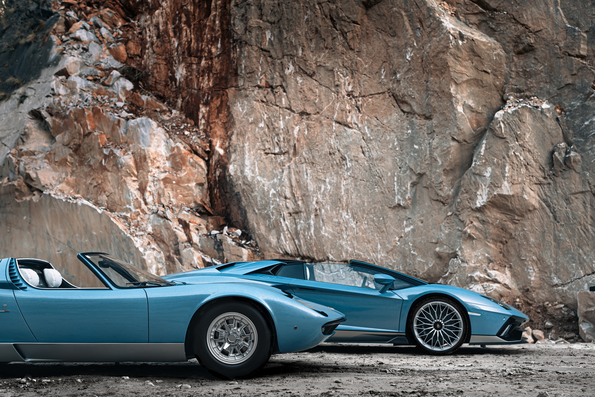 Final Lamborghini Aventador Ultimae Roadster Is A Homage To The One-Off Miura Roadster