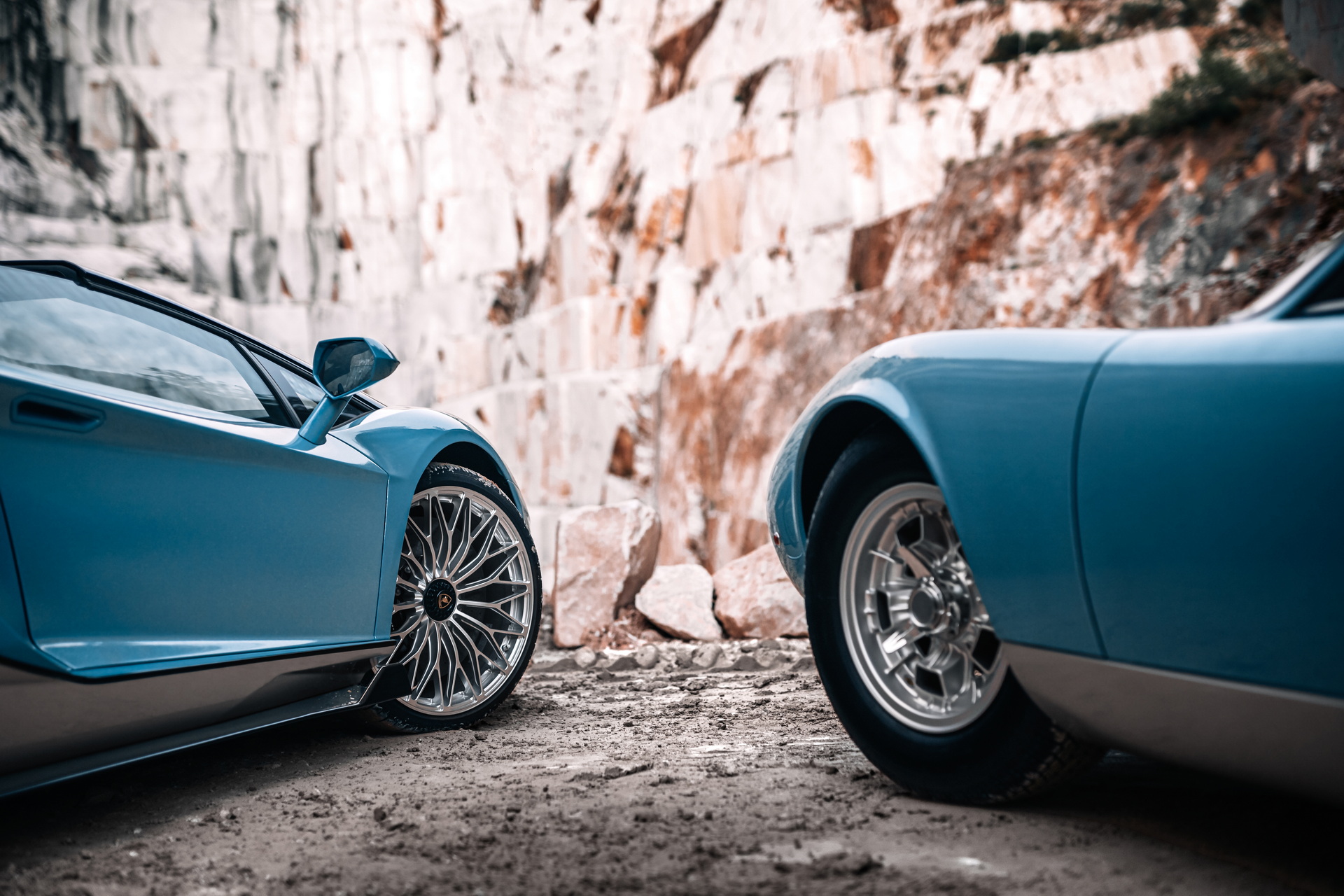 Final Lamborghini Aventador Ultimae Roadster Is A Homage To The One-Off Miura Roadster