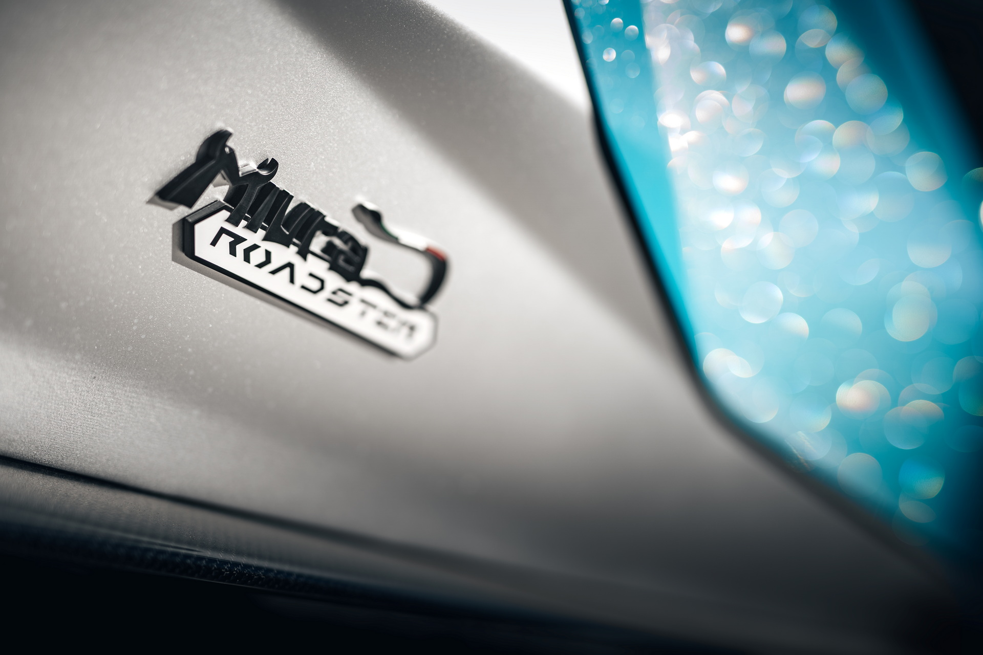 Final Lamborghini Aventador Ultimae Roadster Is A Homage To The One-Off Miura Roadster