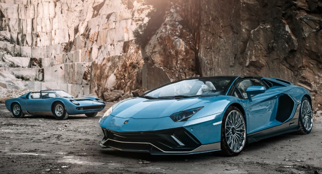  Final Lamborghini Aventador Ultimae Roadster Is A Homage To The One-Off Miura Roadster
