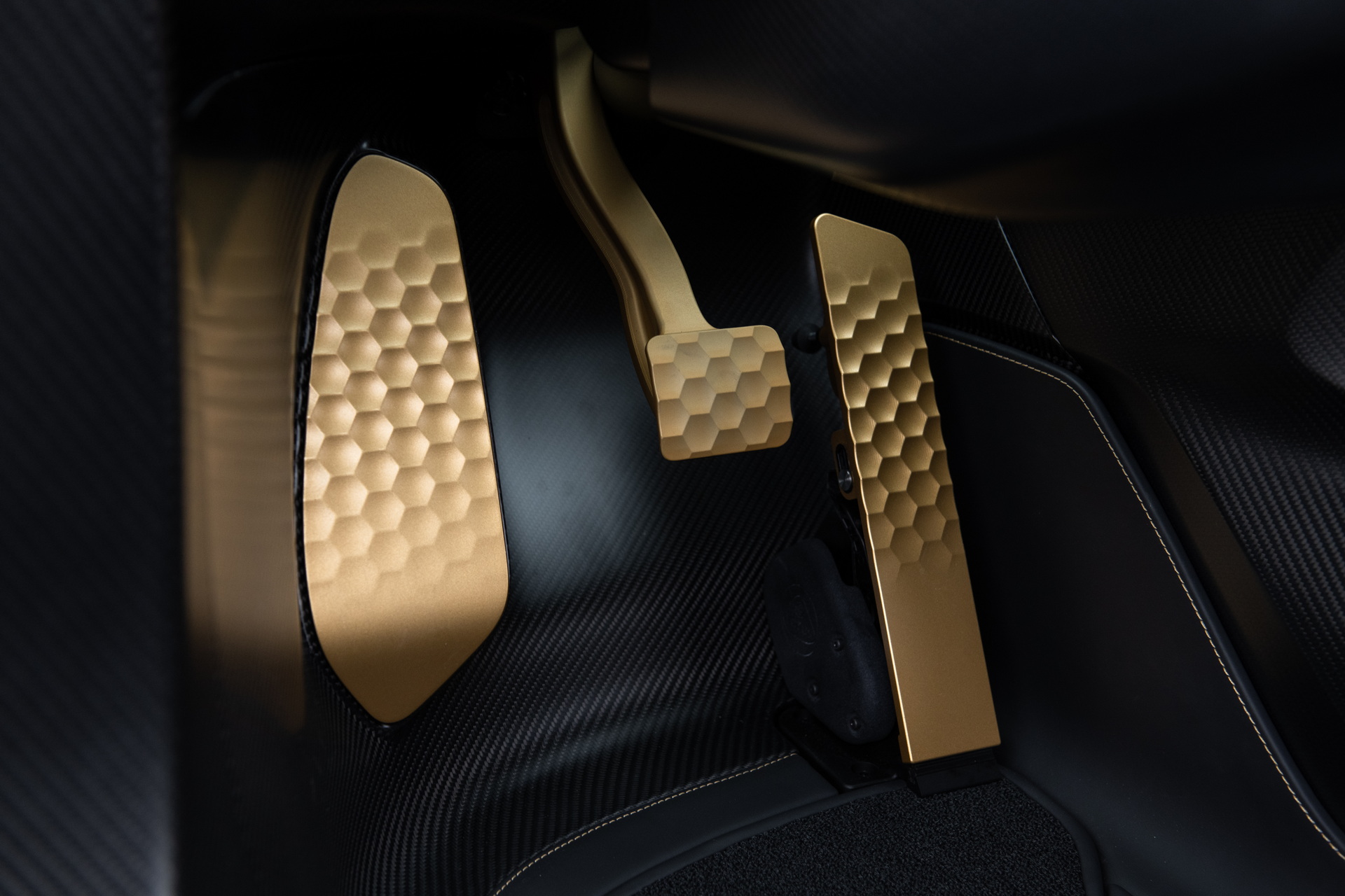 Lotus Evija Fittipaldi Limited Edition Celebrates 50 Years From F1 Title With Retro-Themed Livery