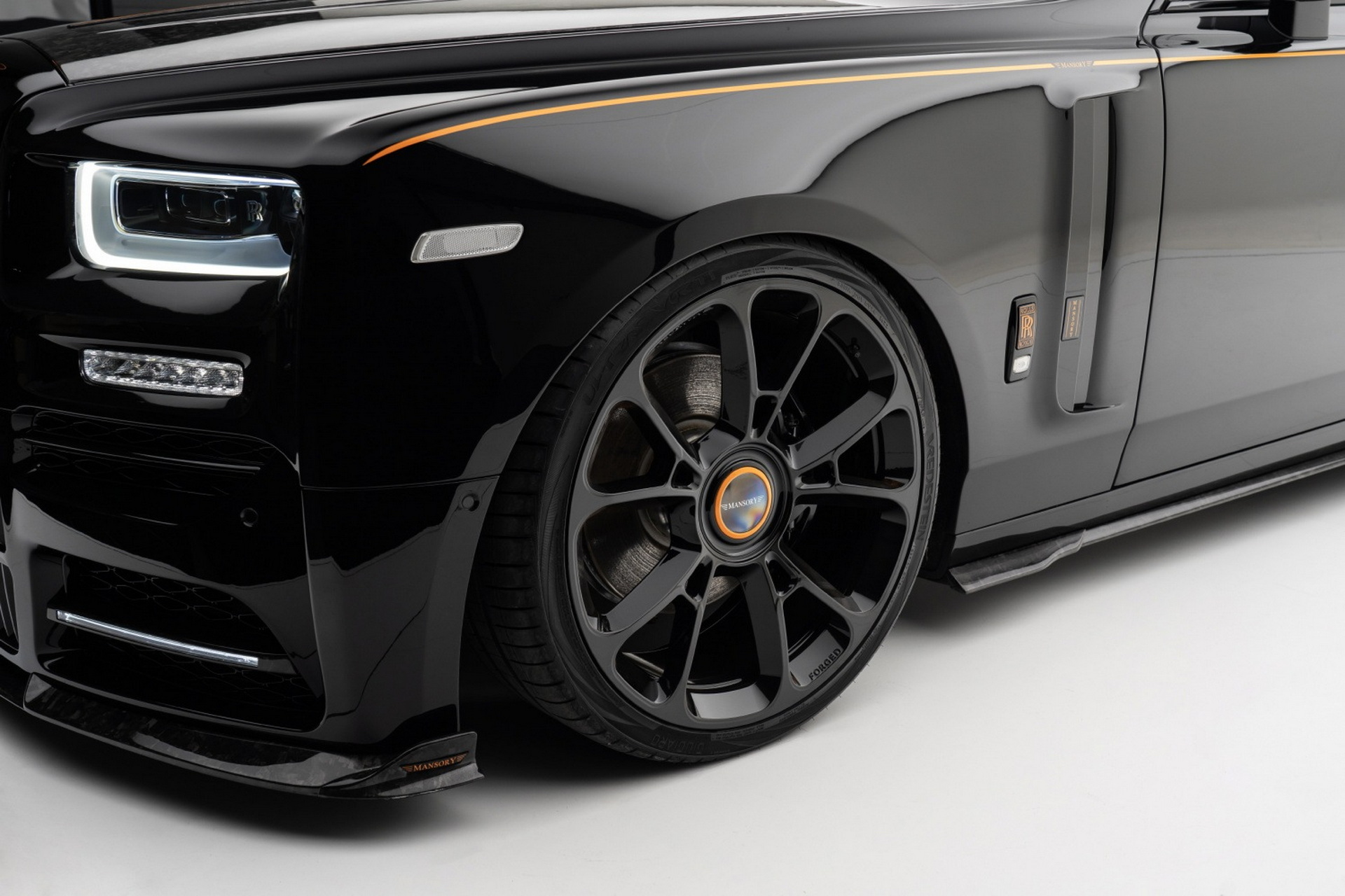 A Mansory Rolls-Royce Phantom Is One Dastardly Way To Blow Nearly $1 Million