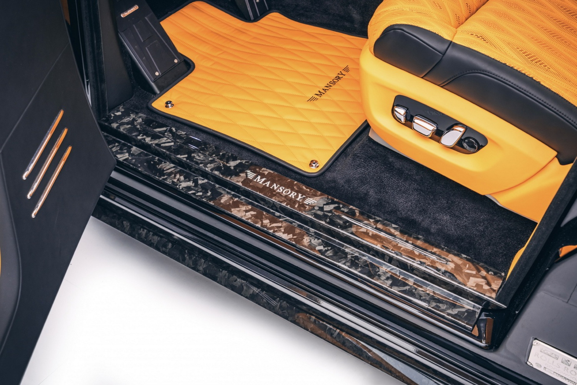 A Mansory Rolls-Royce Phantom Is One Dastardly Way To Blow Nearly $1 Million