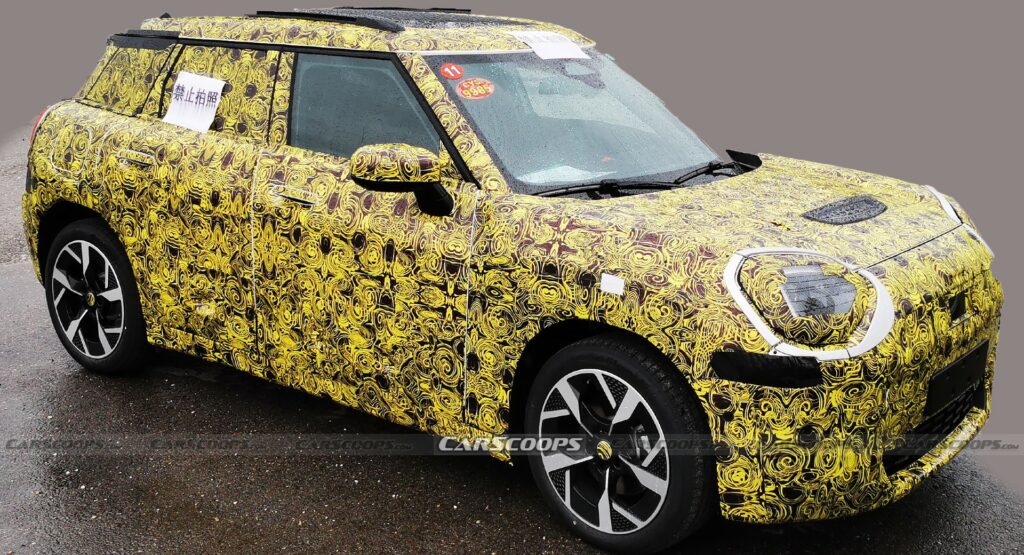 MINI Aceman Heading To Production In 2024 As An Electric Crossover
