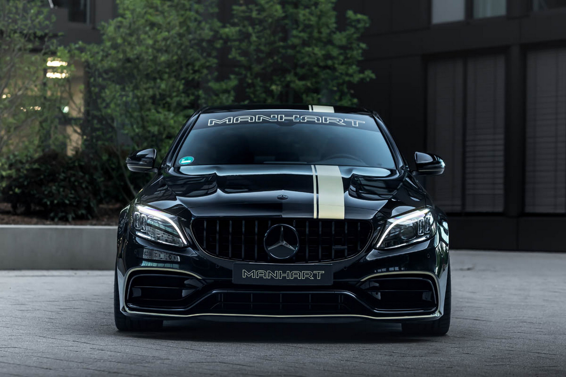 Manhart Says Goodbye To The AMG Biturbo V8 With The C63 CR700 Last Edition