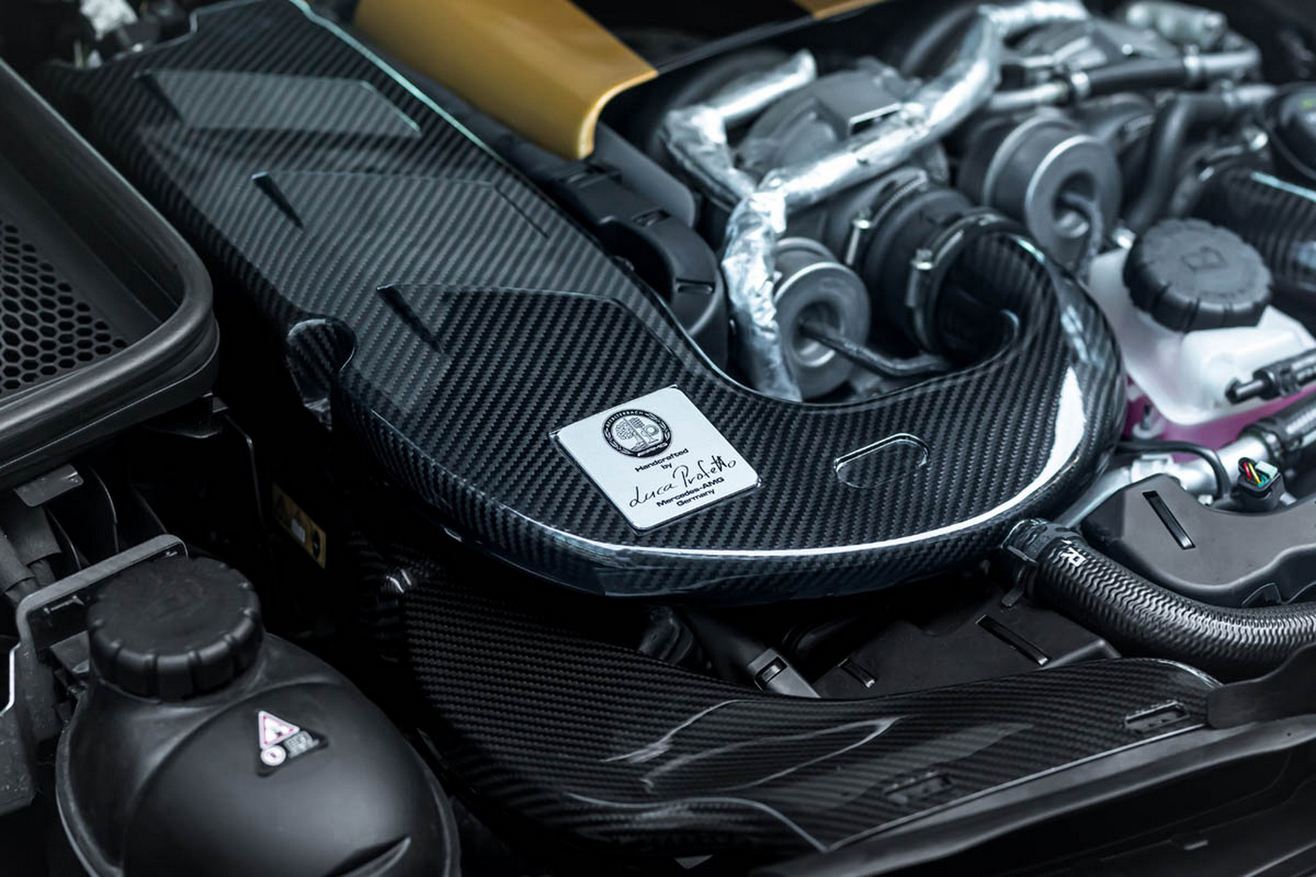 Manhart Says Goodbye To The AMG Biturbo V8 With The C63 CR700 Last Edition