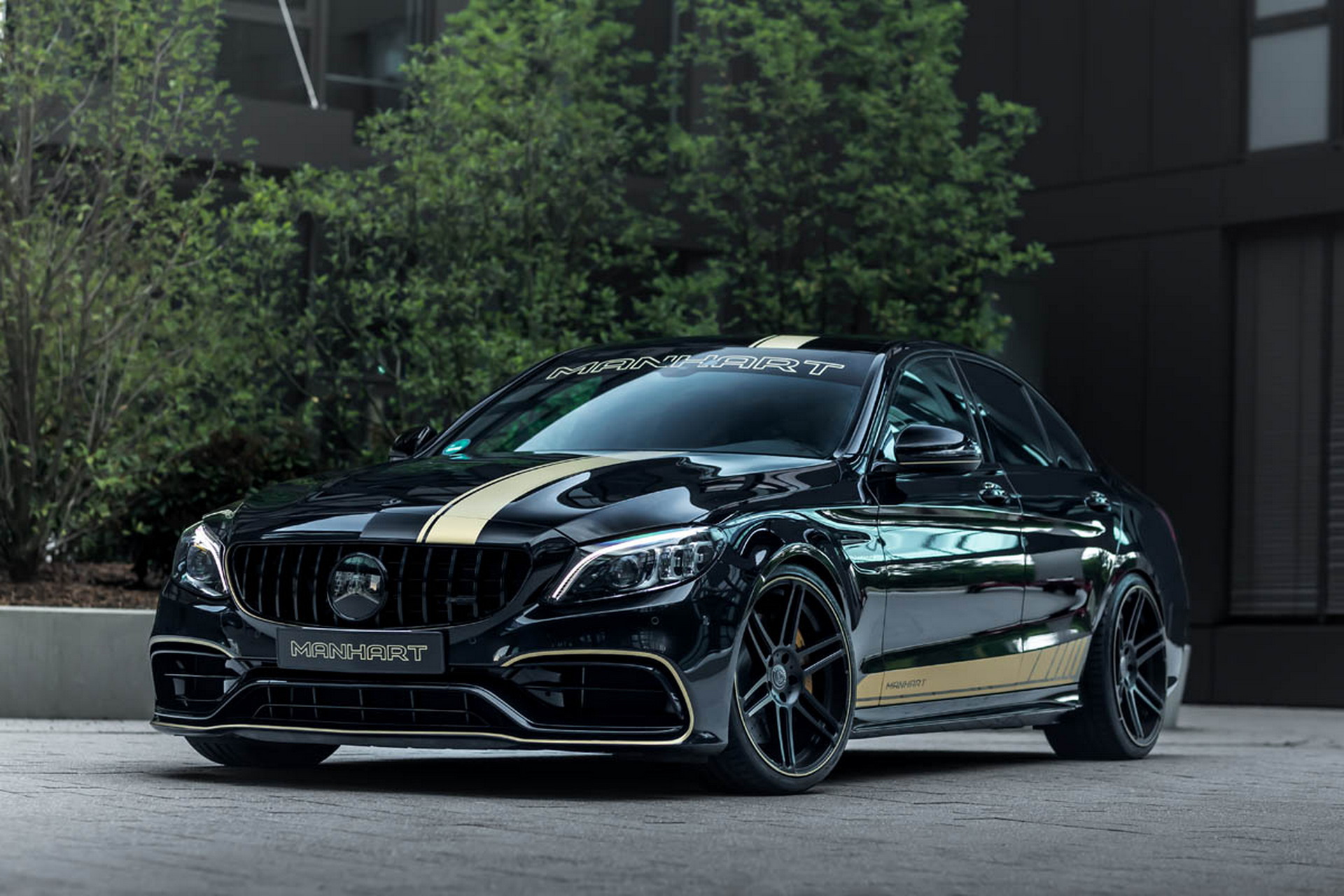 Manhart Says Goodbye To The AMG Biturbo V8 With The C63 CR700 Last Edition