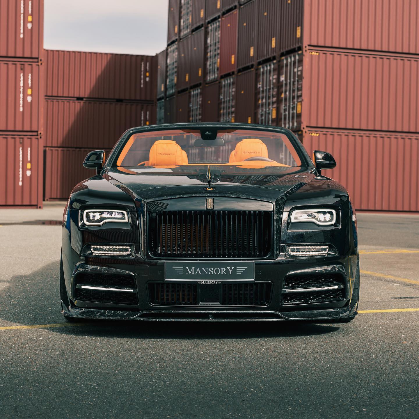 Rolls-Royce Dawn Looks Quite Nice With That Mansory Treatment