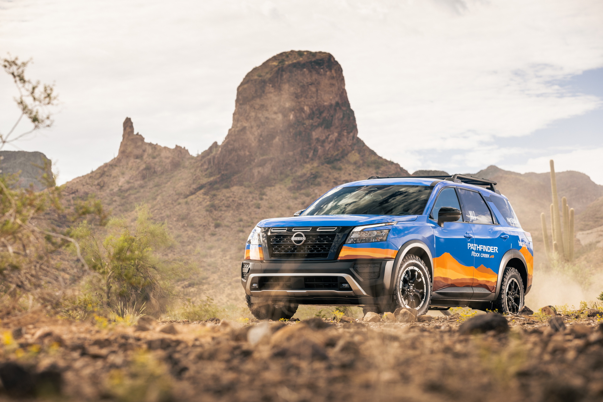 Nissan Pathfinder Rock Creek Enters The Rebelle Rally With Contrasting Livery