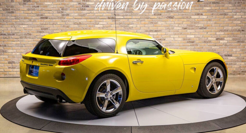  Pontiac Solstice GXP Nomad With Rare Concept Top Might Be A Deal At $22,900