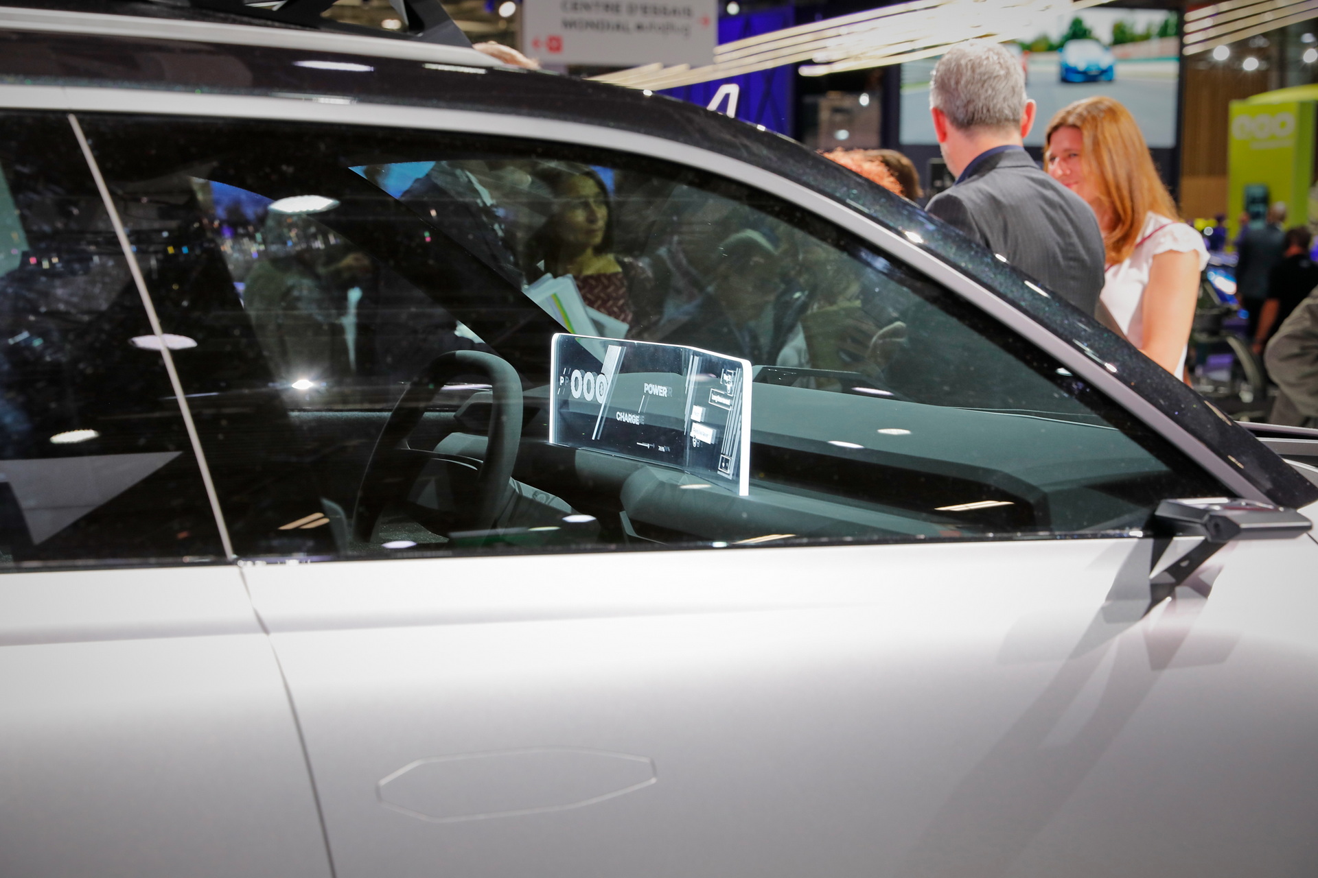 Renault 4Ever Trophy Concept Previews Retro-Flavored Electric B-SUV With Rugged Looks