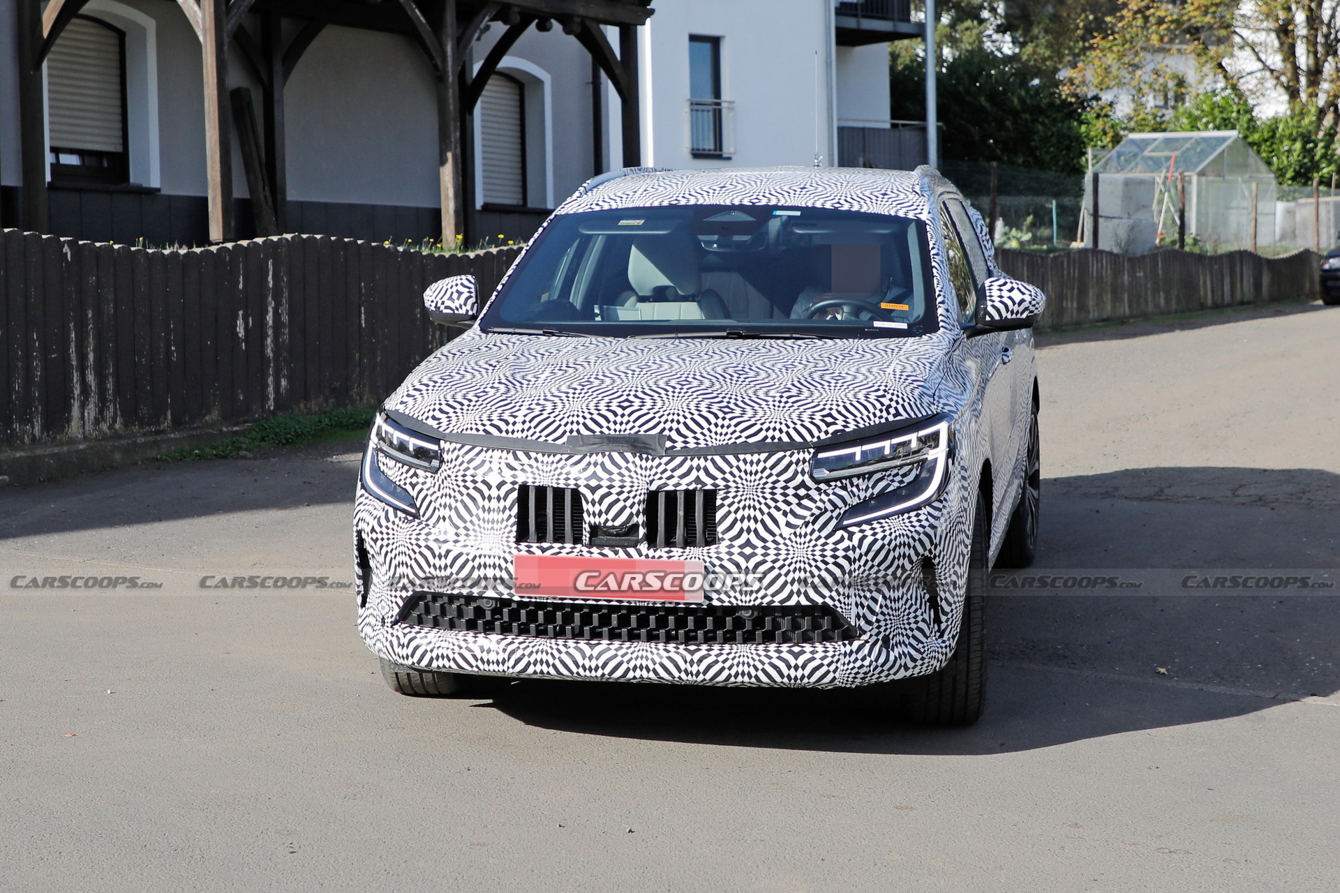 Stretched Renault Austral Spotted Again, Set To Replace The Espace