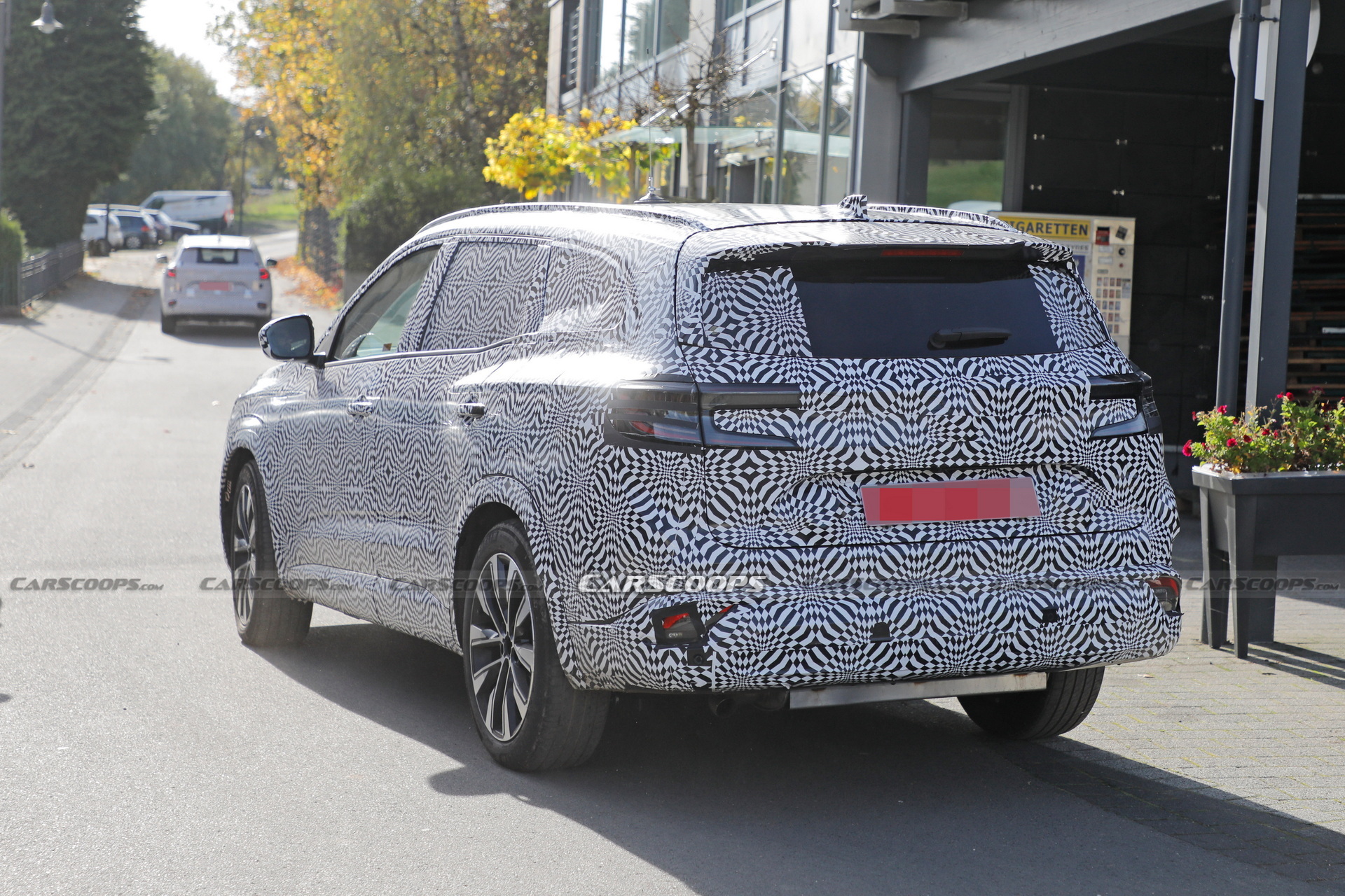 Stretched Renault Austral Spotted Again, Set To Replace The Espace