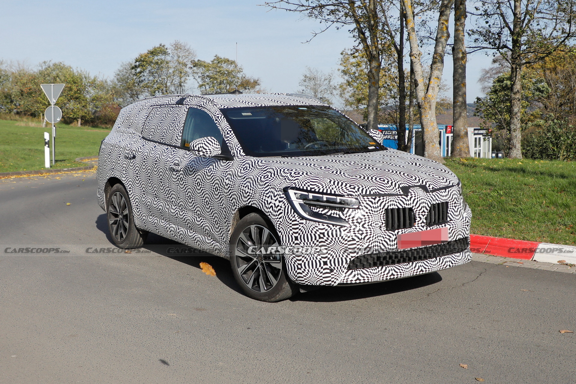 Stretched Renault Austral Spotted Again, Set To Replace The Espace