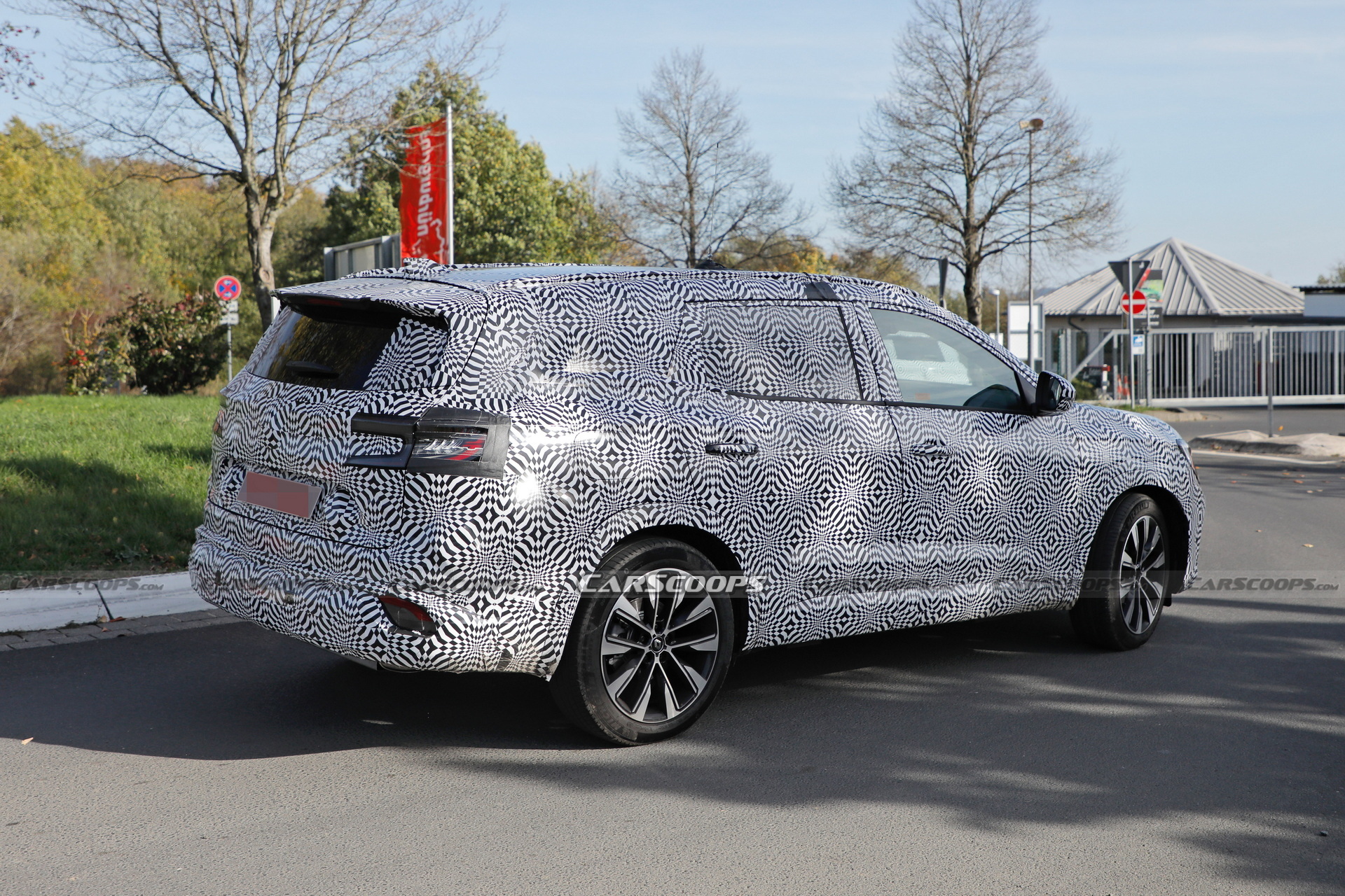 Stretched Renault Austral Spotted Again, Set To Replace The Espace