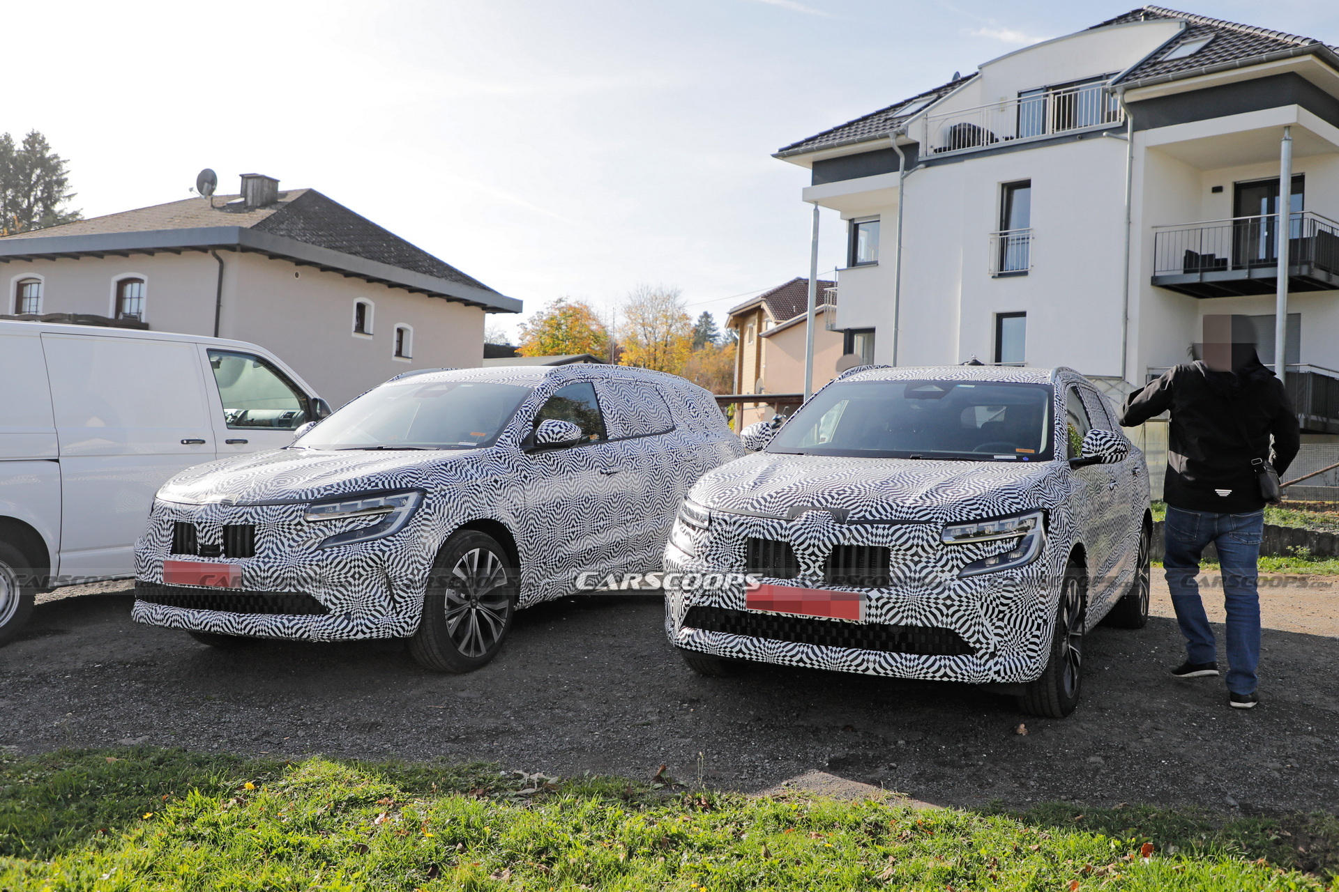 Stretched Renault Austral Spotted Again, Set To Replace The Espace