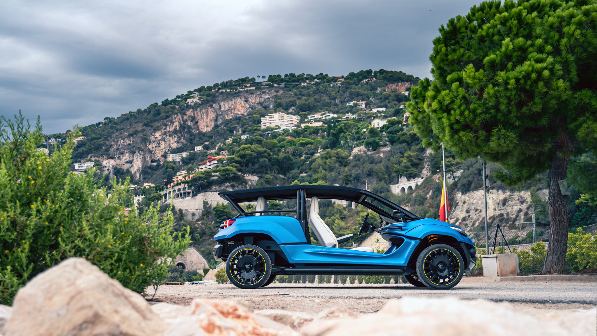 Coastrunner EV Is A Cool-Looking Buggy With A Fridge In The Frunk