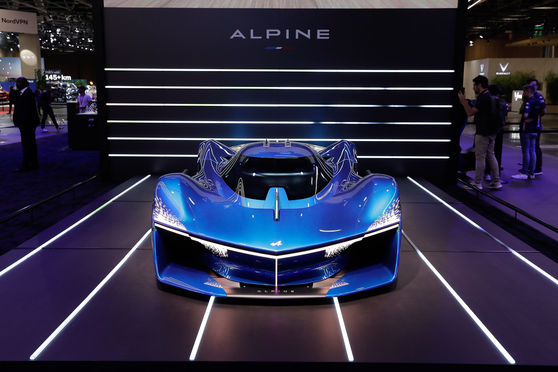 Alpine Alpenglow Concept Debuts With Hydrogen Power, Shows Future Design Language