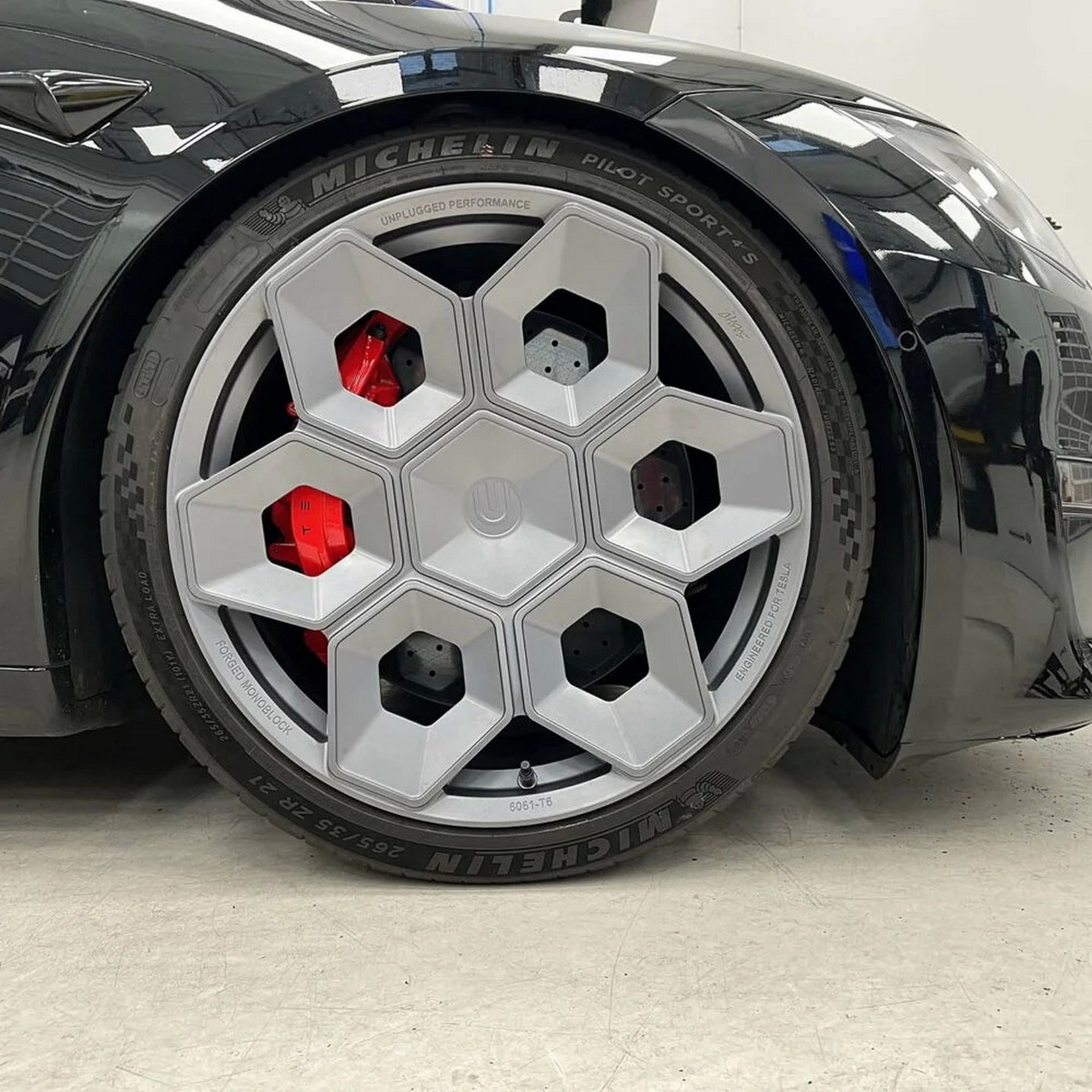 Ex-Koenigsegg Designer Partners With Unplugged Performance To Design Wheels For Tesla Cybertruck