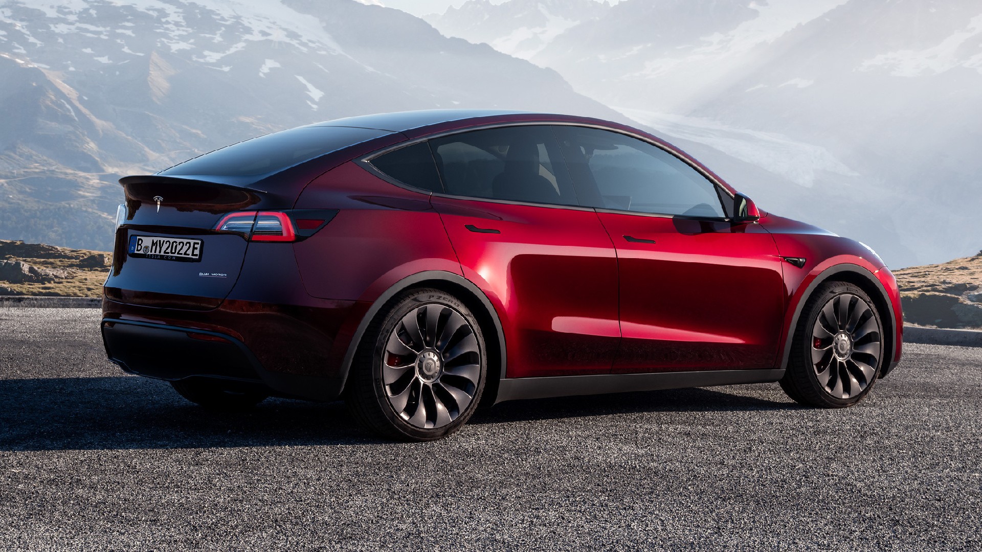 Tesla Model Y Gains Two New Multi-Layer Paint Options In Europe And Middle East