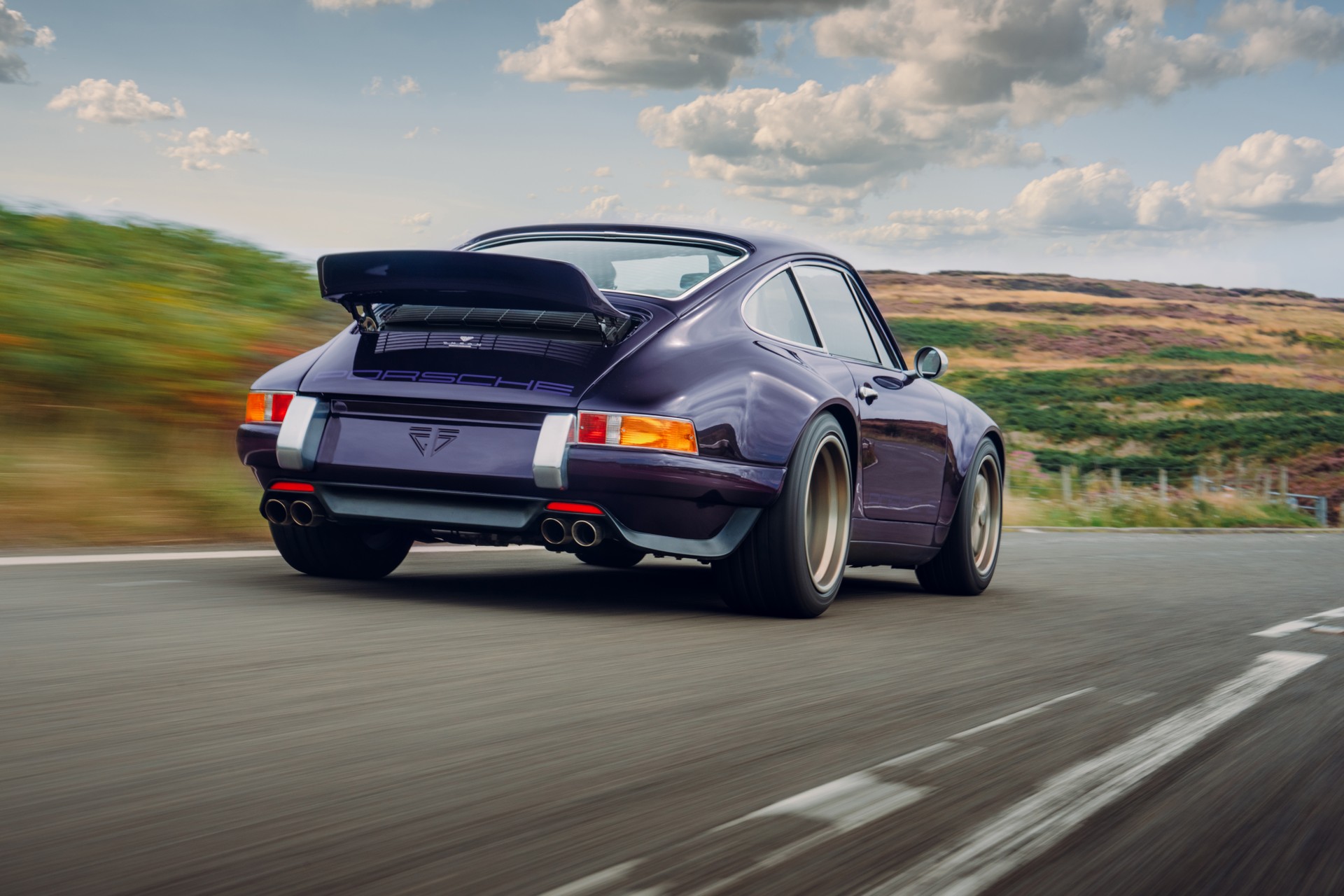 Theon Design’s Latest Porsche 911 Has Carbon Body And Screaming 4.0-Liter Flat-Six
