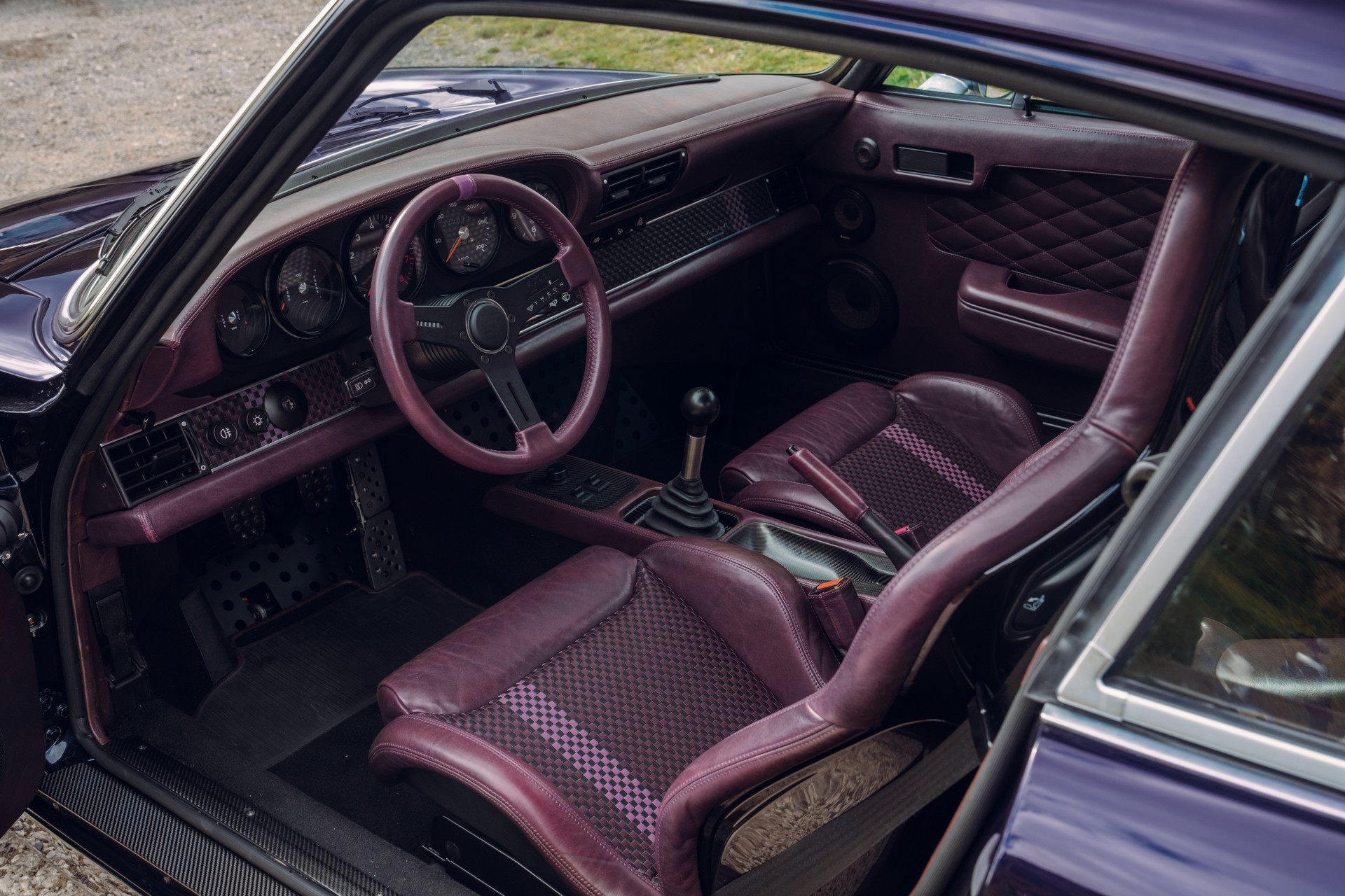 Theon Design’s Latest Porsche 911 Has Carbon Body And Screaming 4.0-Liter Flat-Six