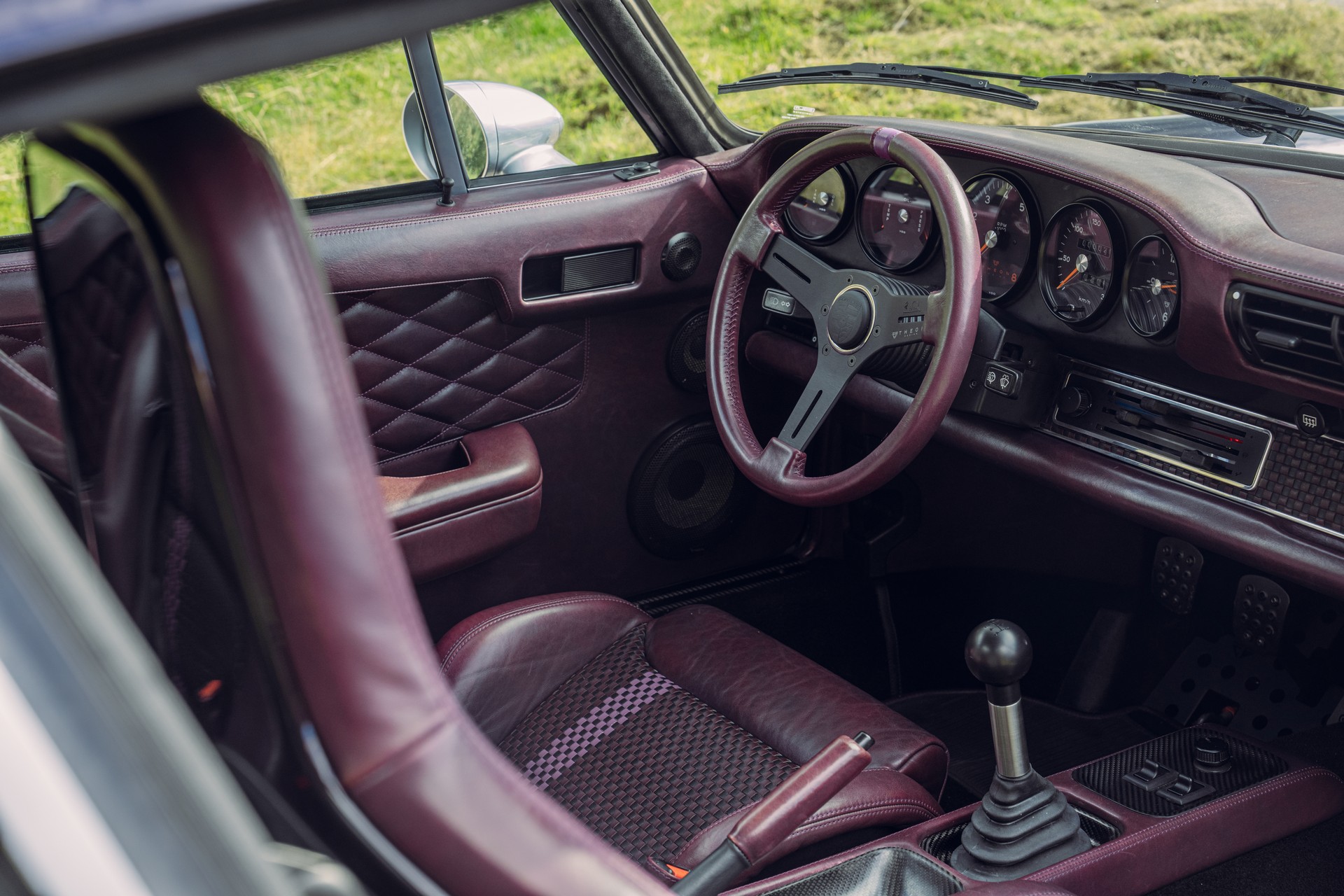 Theon Design’s Latest Porsche 911 Has Carbon Body And Screaming 4.0-Liter Flat-Six