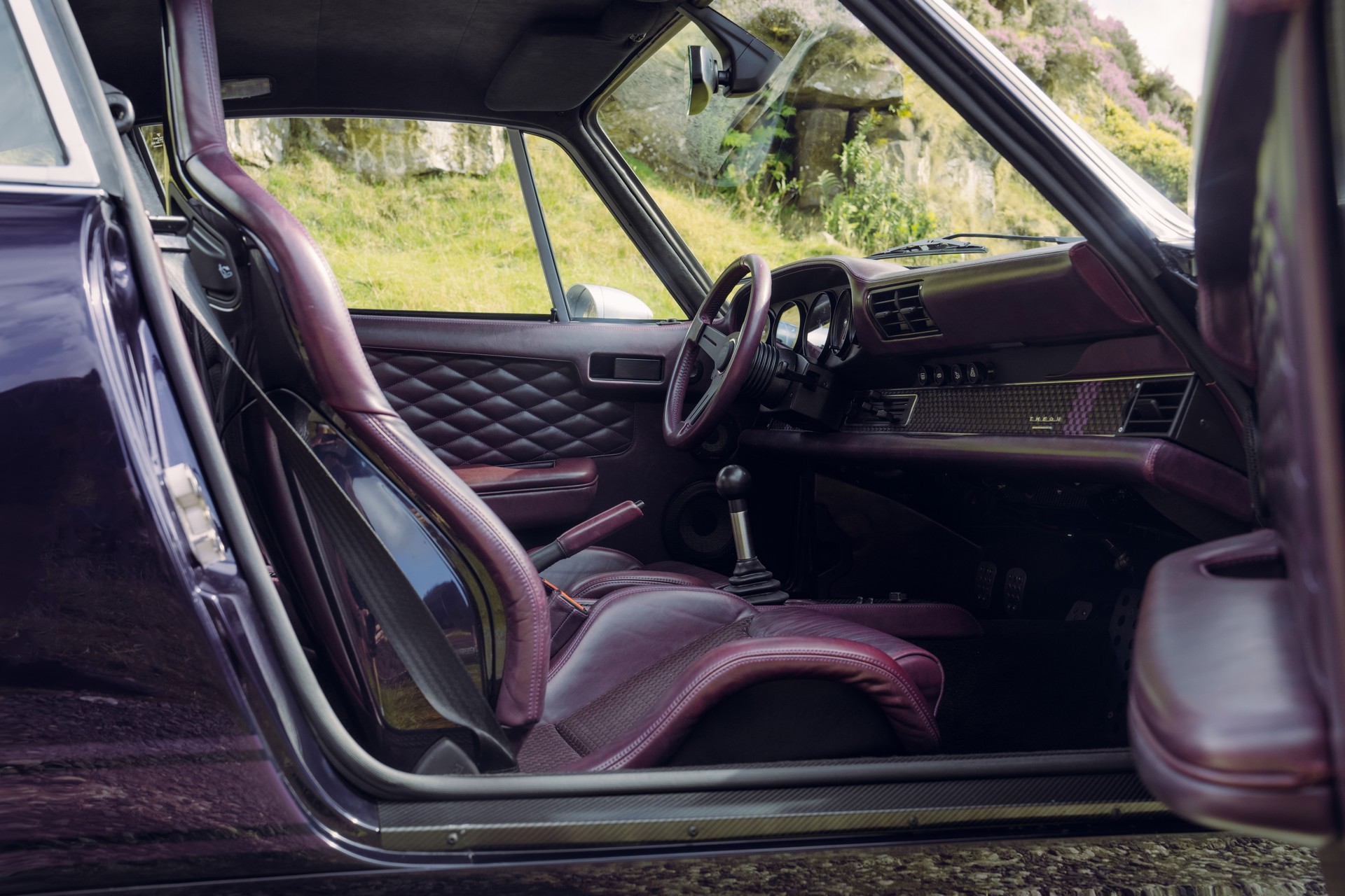 Theon Design’s Latest Porsche 911 Has Carbon Body And Screaming 4.0-Liter Flat-Six