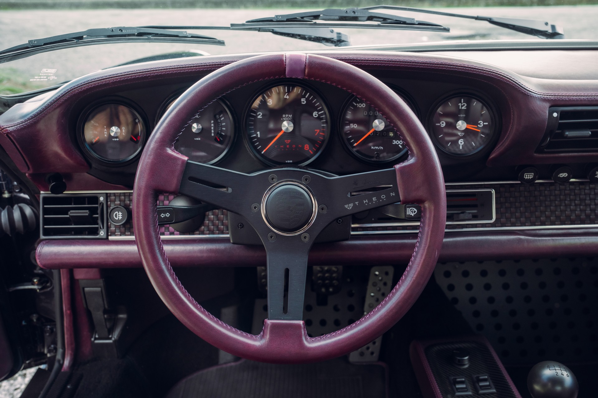 Theon Design’s Latest Porsche 911 Has Carbon Body And Screaming 4.0-Liter Flat-Six