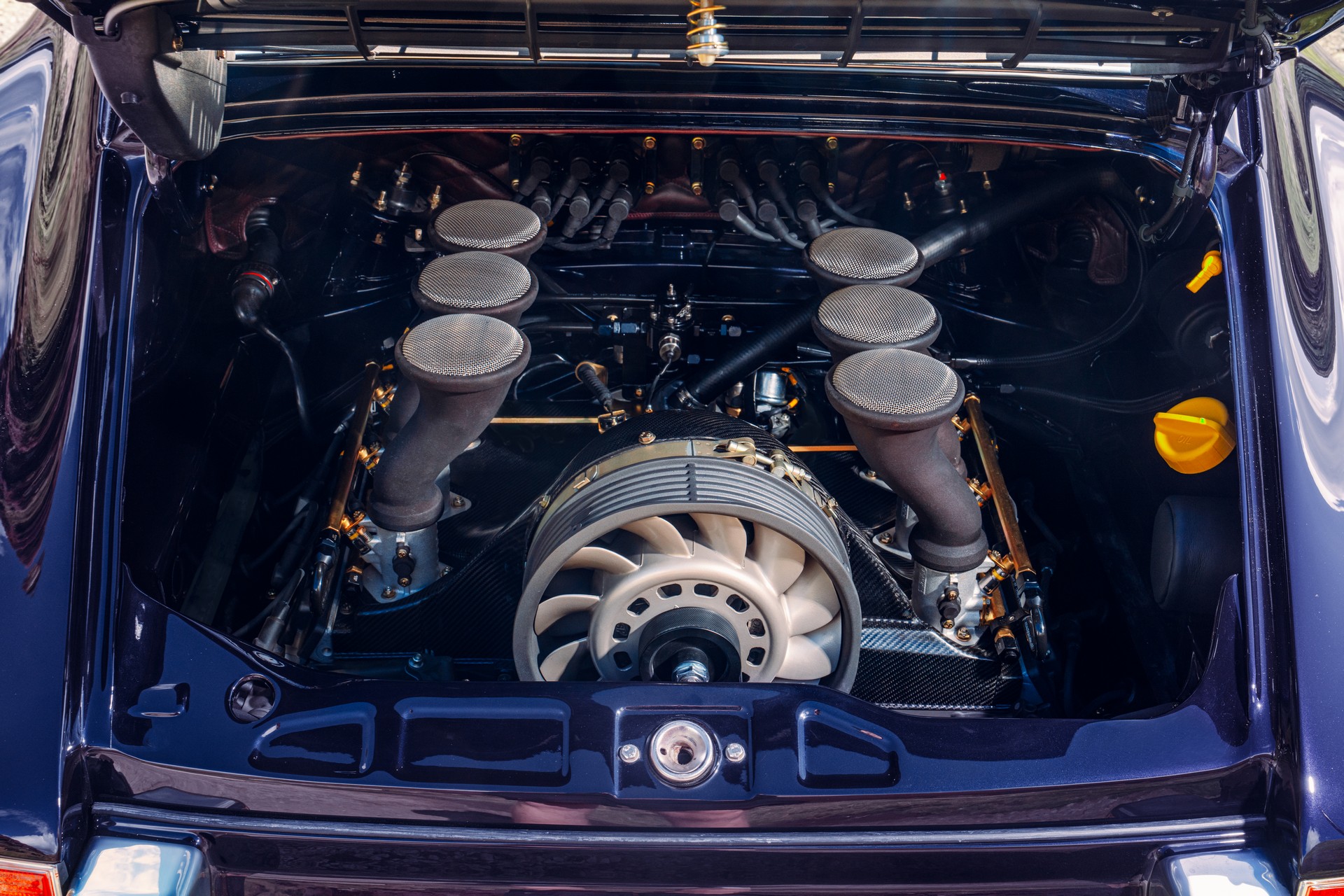 Theon Design’s Latest Porsche 911 Has Carbon Body And Screaming 4.0-Liter Flat-Six