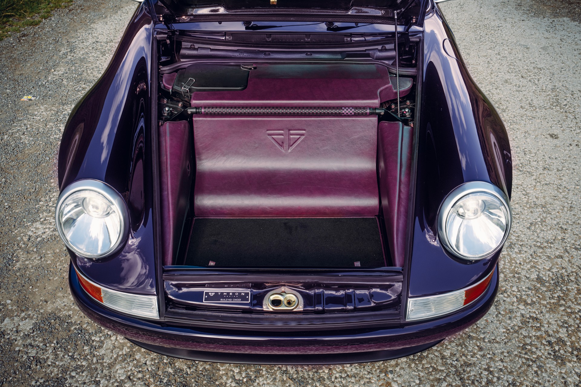 Theon Design’s Latest Porsche 911 Has Carbon Body And Screaming 4.0-Liter Flat-Six