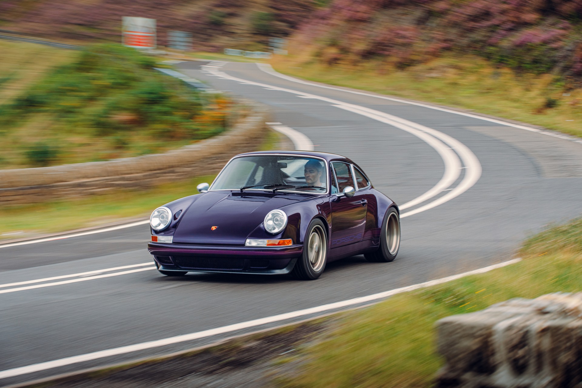 Theon Design’s Latest Porsche 911 Has Carbon Body And Screaming 4.0-Liter Flat-Six