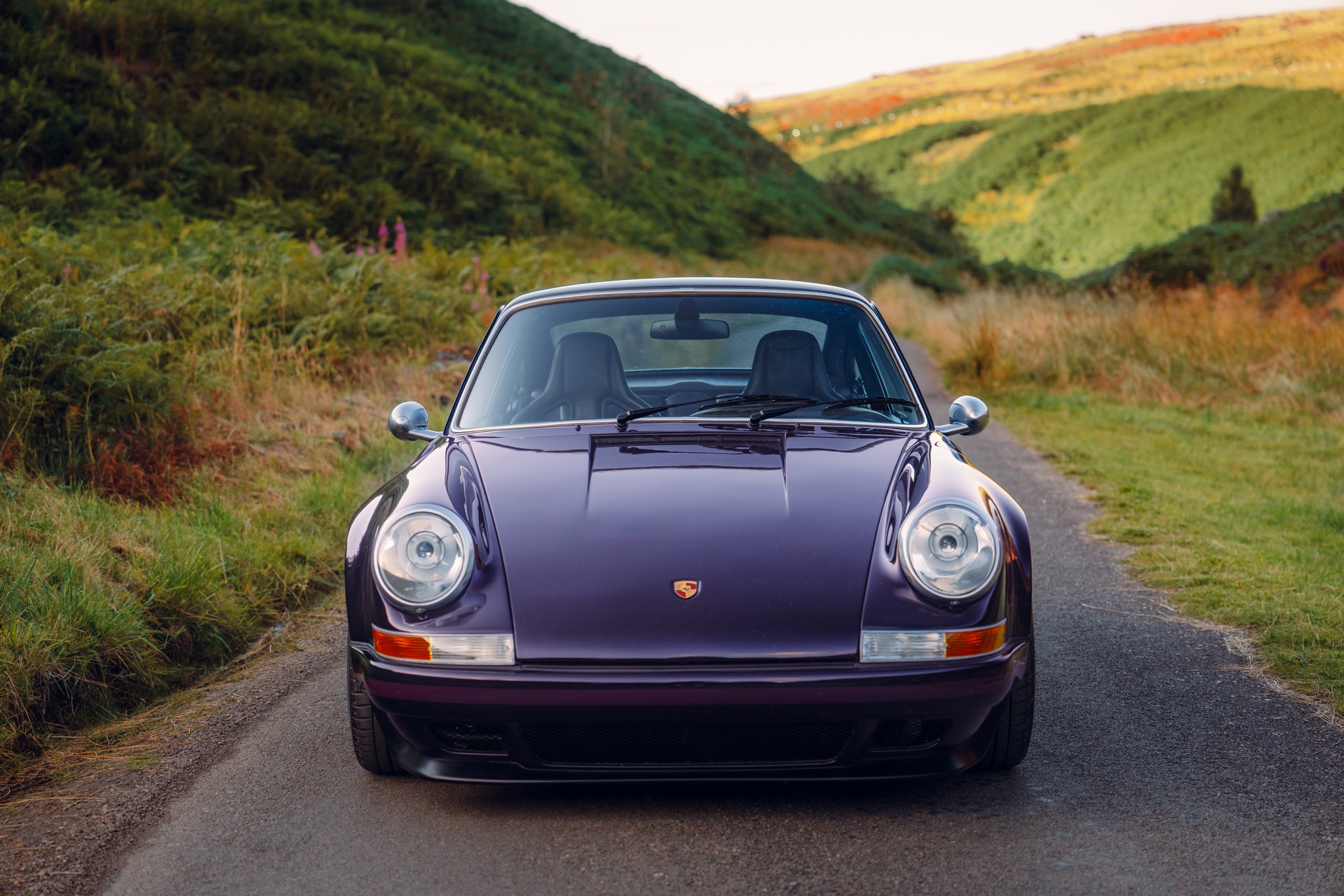 Theon Design’s Latest Porsche 911 Has Carbon Body And Screaming 4.0-Liter Flat-Six