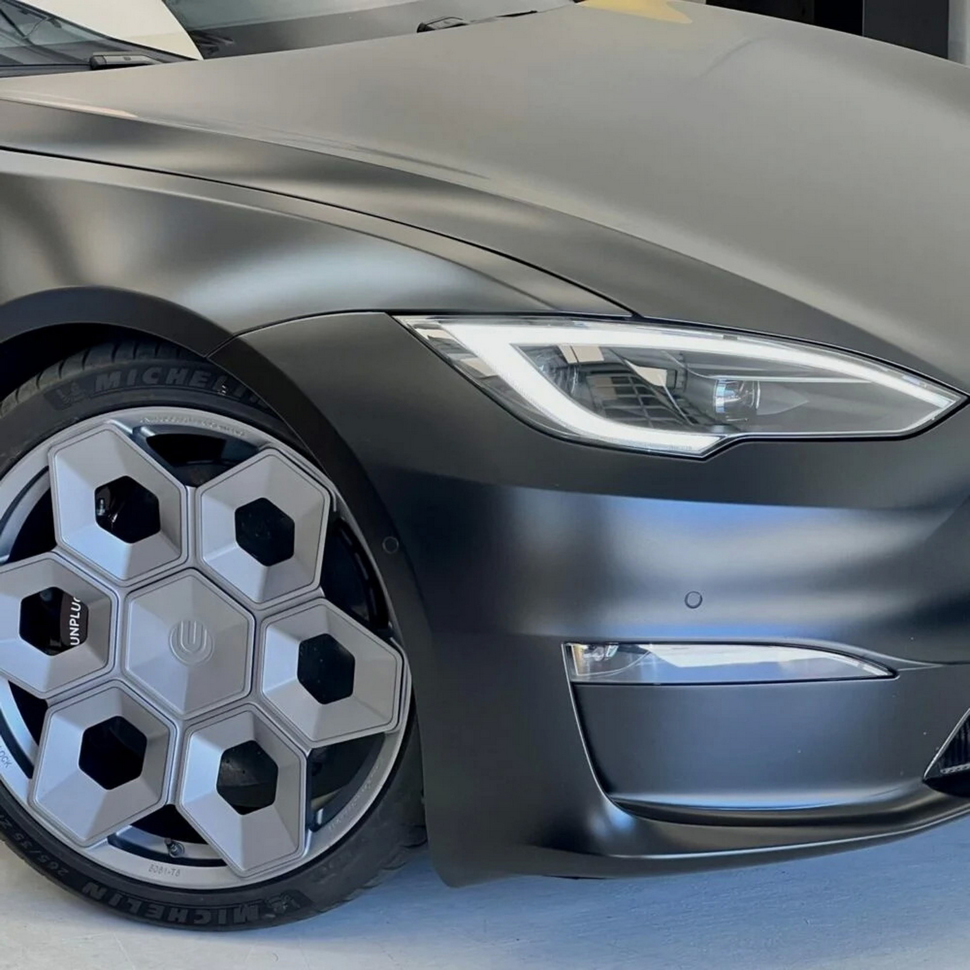 Ex-Koenigsegg Designer Partners With Unplugged Performance To Design Wheels For Tesla Cybertruck