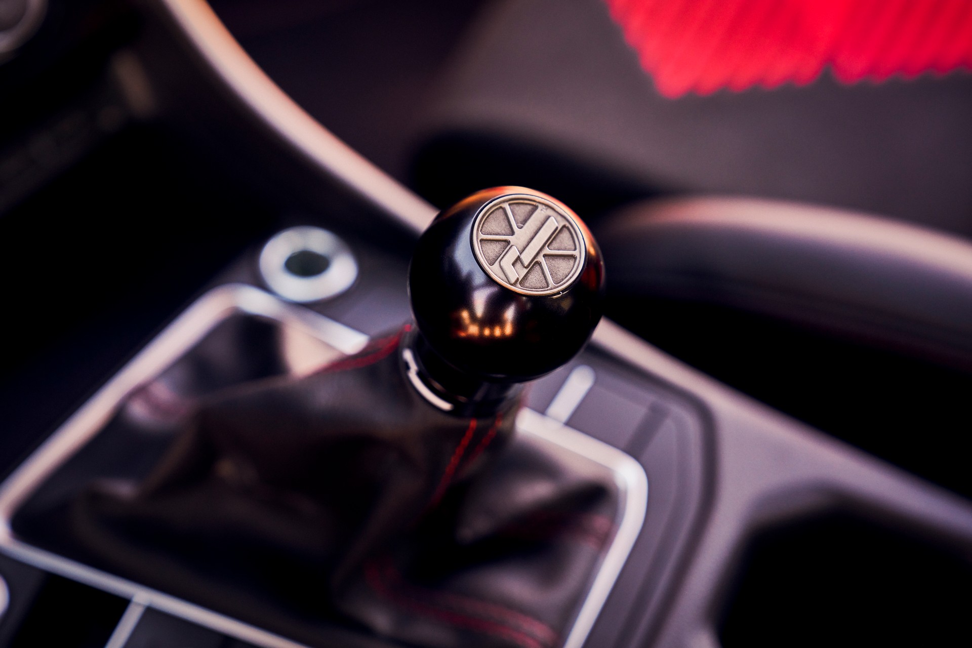 VW Jetta GLI Performance Concept Looks The Part With Widebody Kit And 350 HP